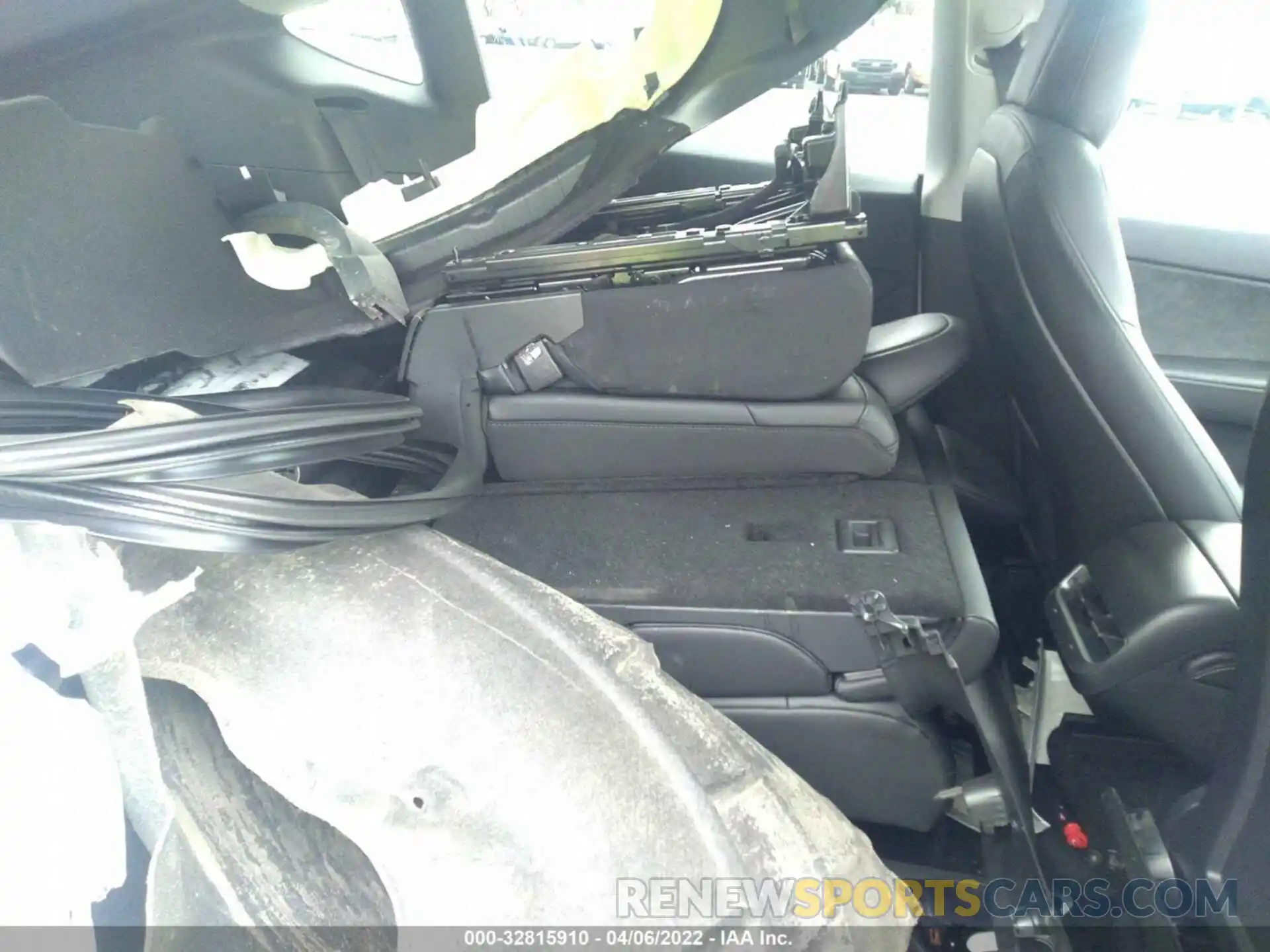 8 Photograph of a damaged car 5YJYGAEE1MF180539 TESLA MODEL Y 2021