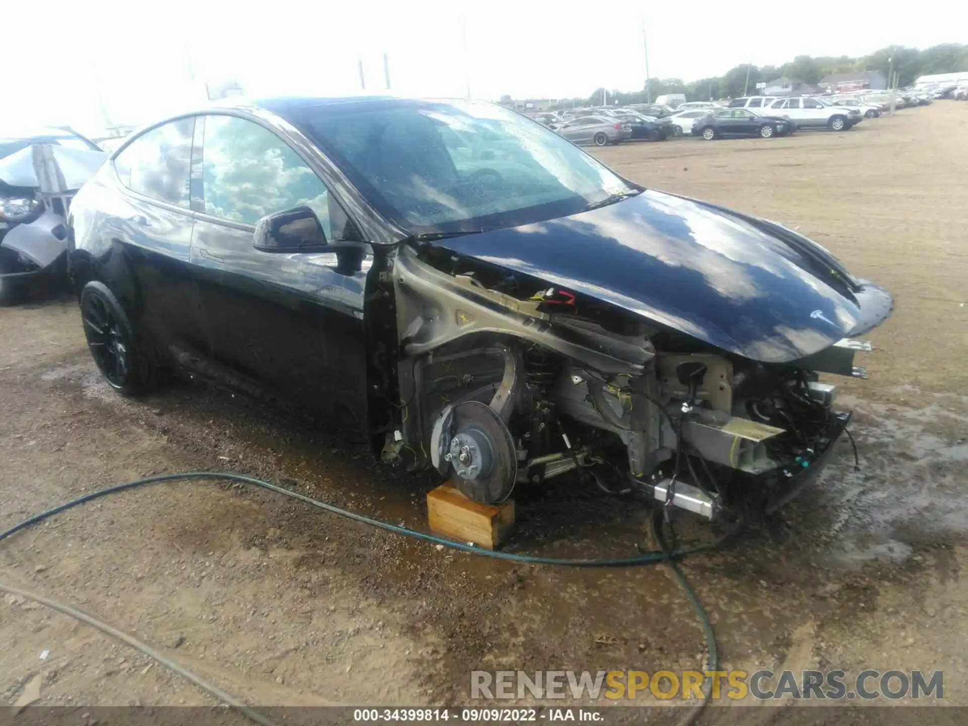 1 Photograph of a damaged car 5YJYGAEE1MF208338 TESLA MODEL Y 2021