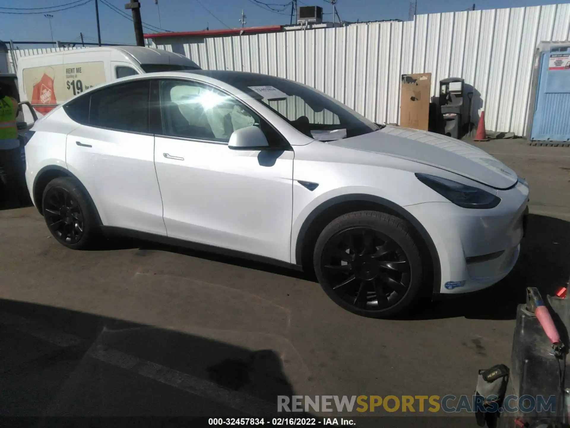 1 Фотография поврежденного автомобиля 5YJYGAEE1MF217184 TESLA MODEL Y 2021