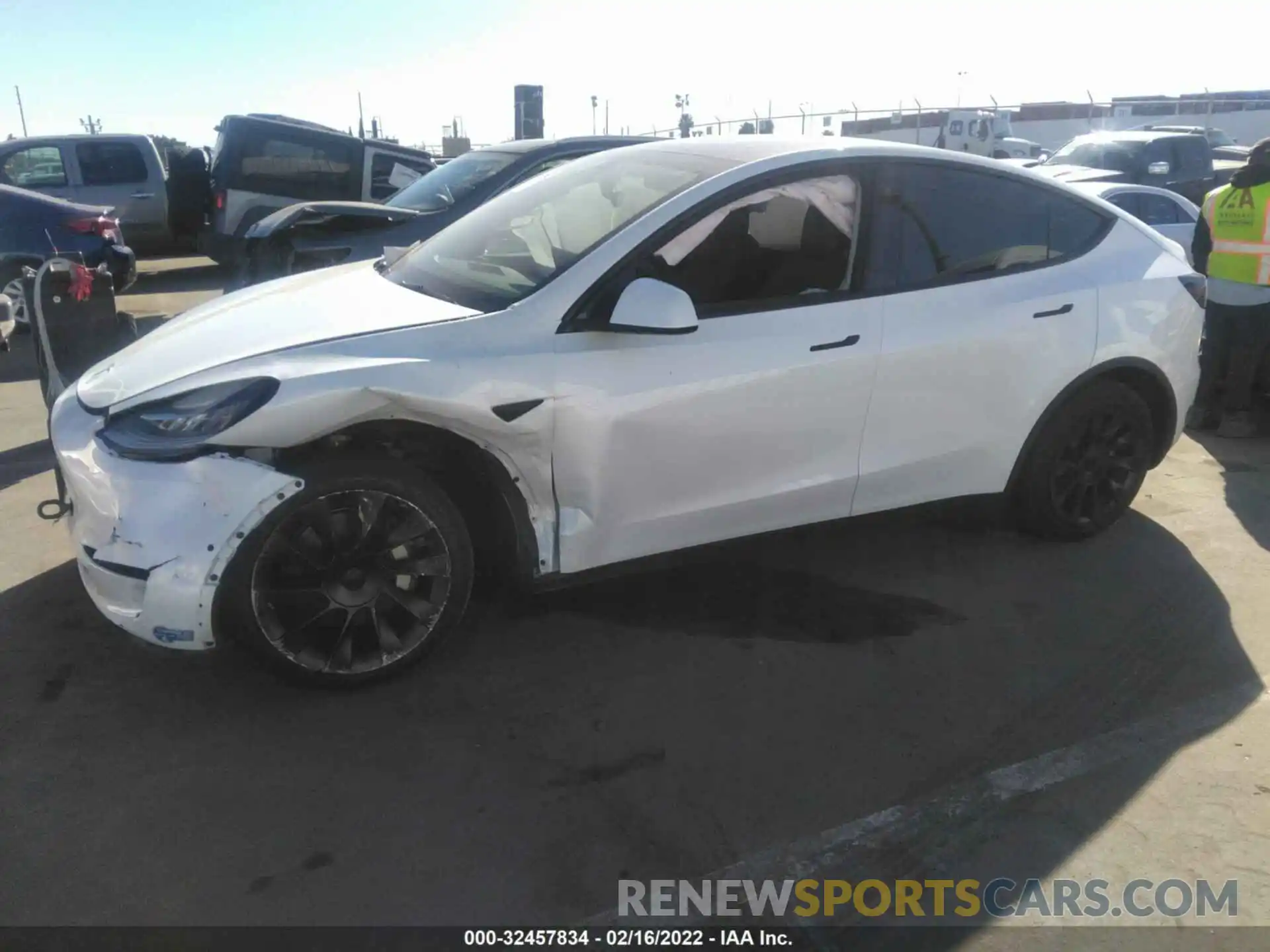 2 Фотография поврежденного автомобиля 5YJYGAEE1MF217184 TESLA MODEL Y 2021