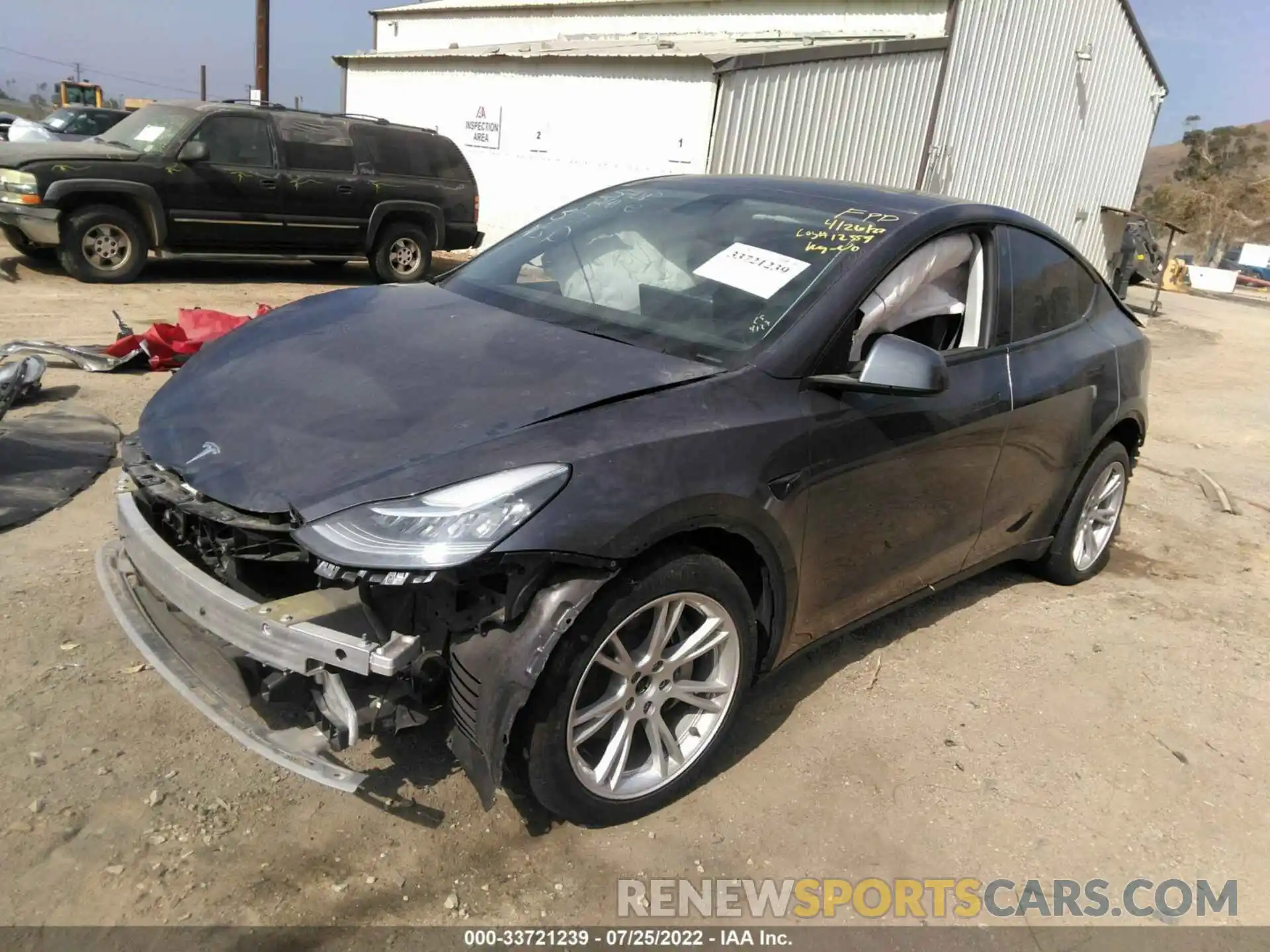 2 Photograph of a damaged car 5YJYGAEE1MF231764 TESLA MODEL Y 2021