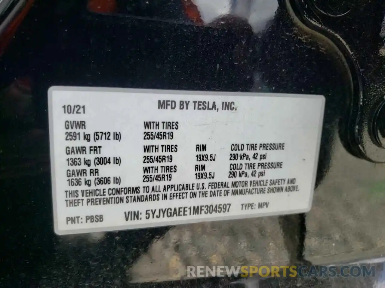 10 Photograph of a damaged car 5YJYGAEE1MF304597 TESLA MODEL Y 2021