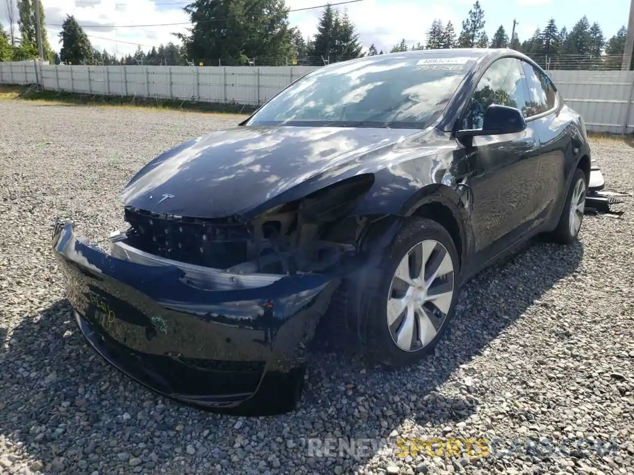 2 Photograph of a damaged car 5YJYGAEE1MF304597 TESLA MODEL Y 2021