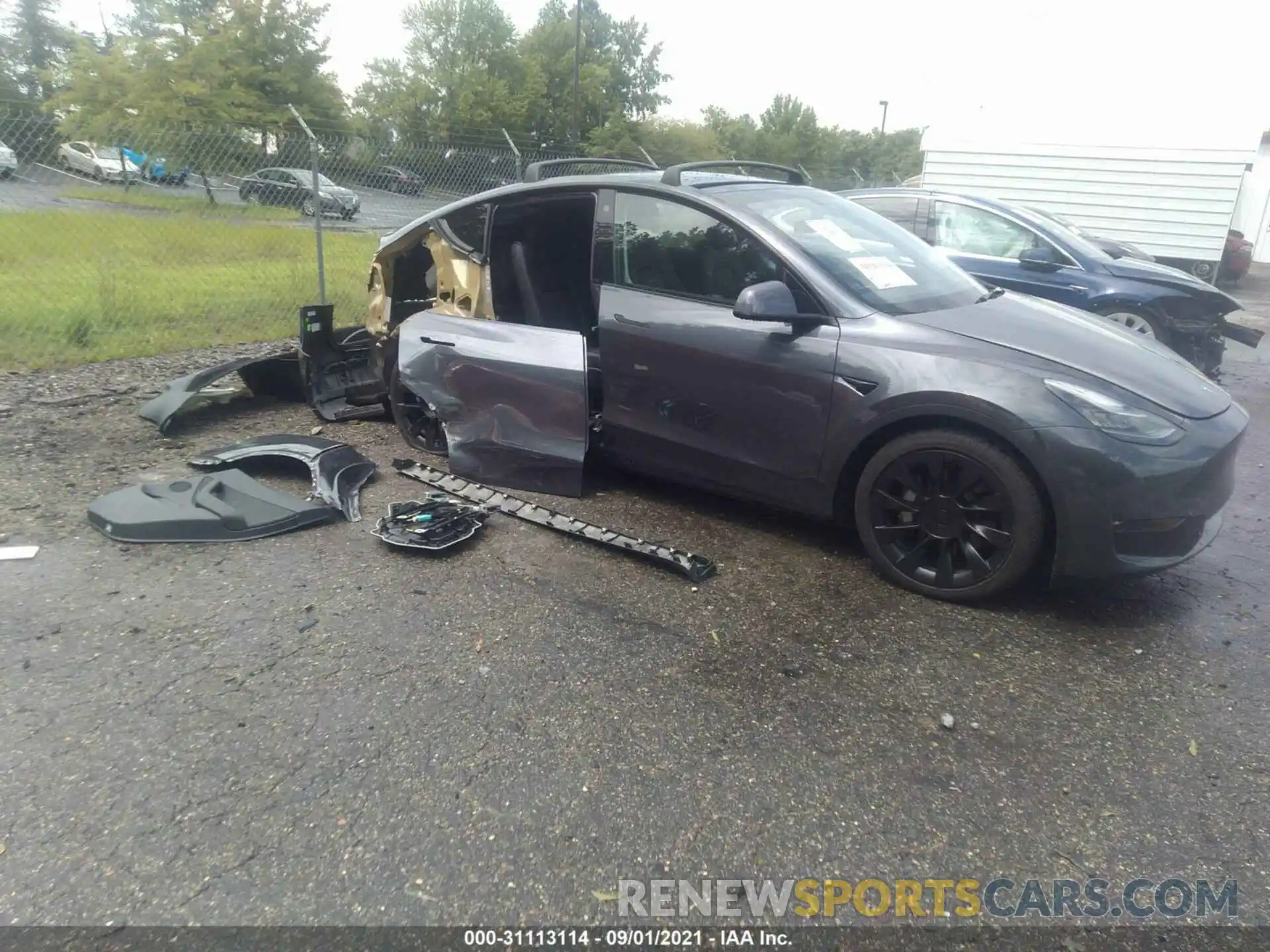 1 Photograph of a damaged car 5YJYGAEE2MF137778 TESLA MODEL Y 2021