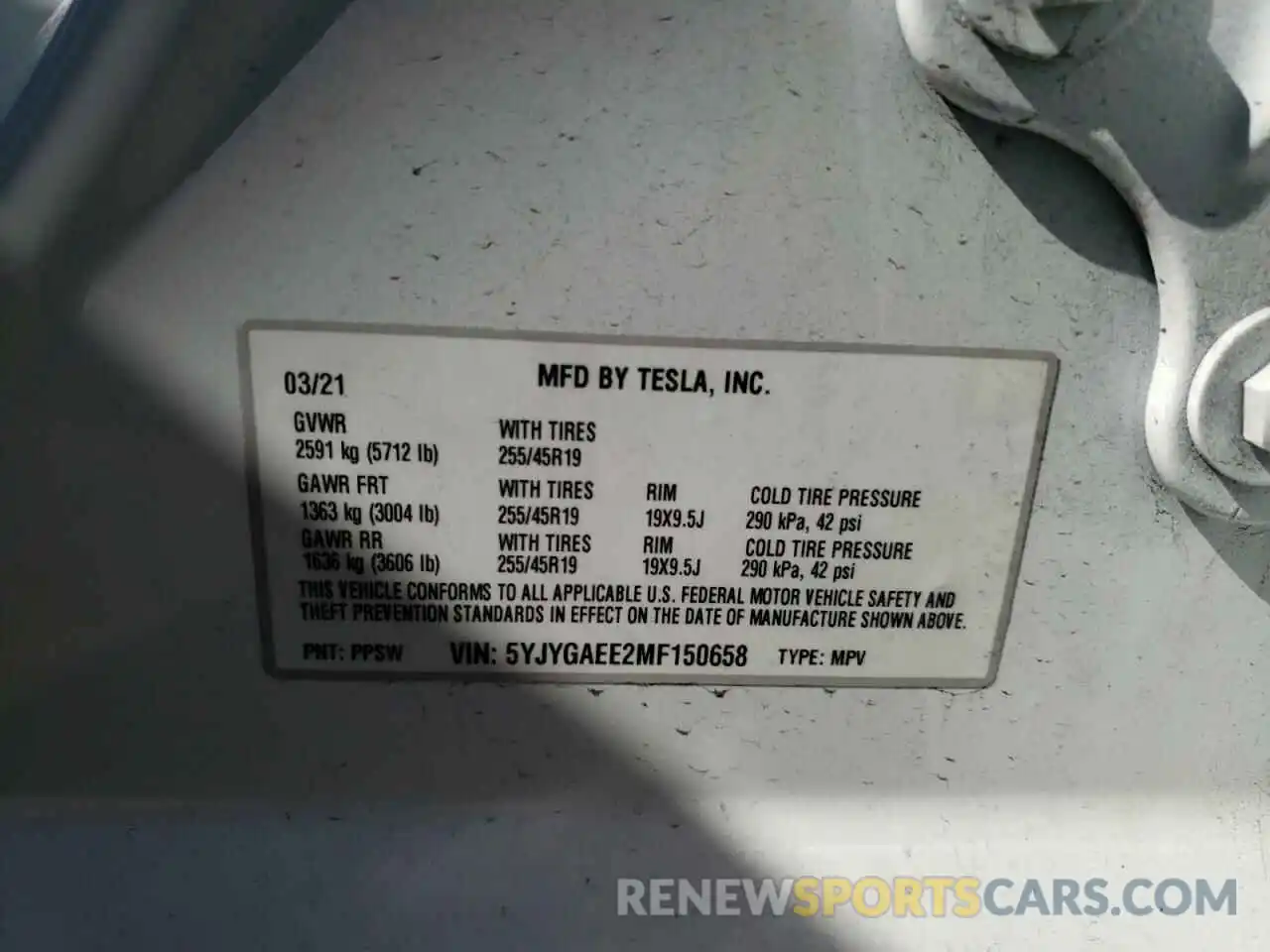 10 Photograph of a damaged car 5YJYGAEE2MF150658 TESLA MODEL Y 2021