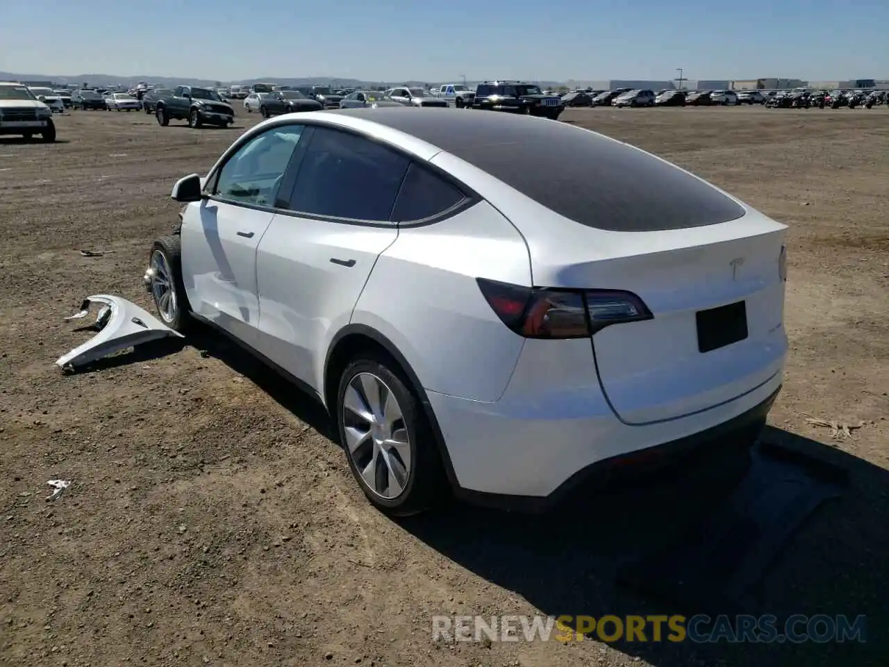 3 Photograph of a damaged car 5YJYGAEE2MF150658 TESLA MODEL Y 2021