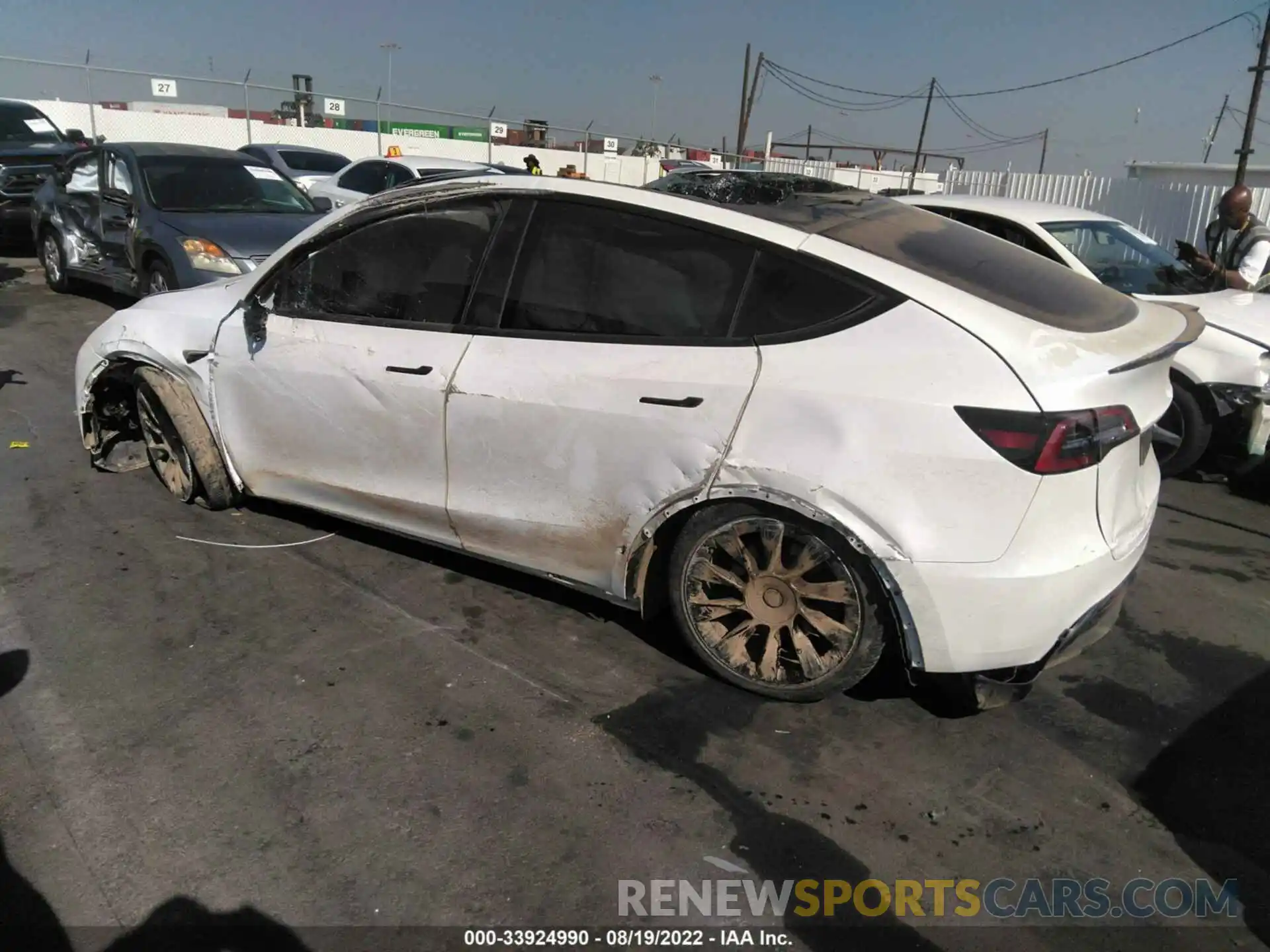 3 Photograph of a damaged car 5YJYGAEE2MF158159 TESLA MODEL Y 2021