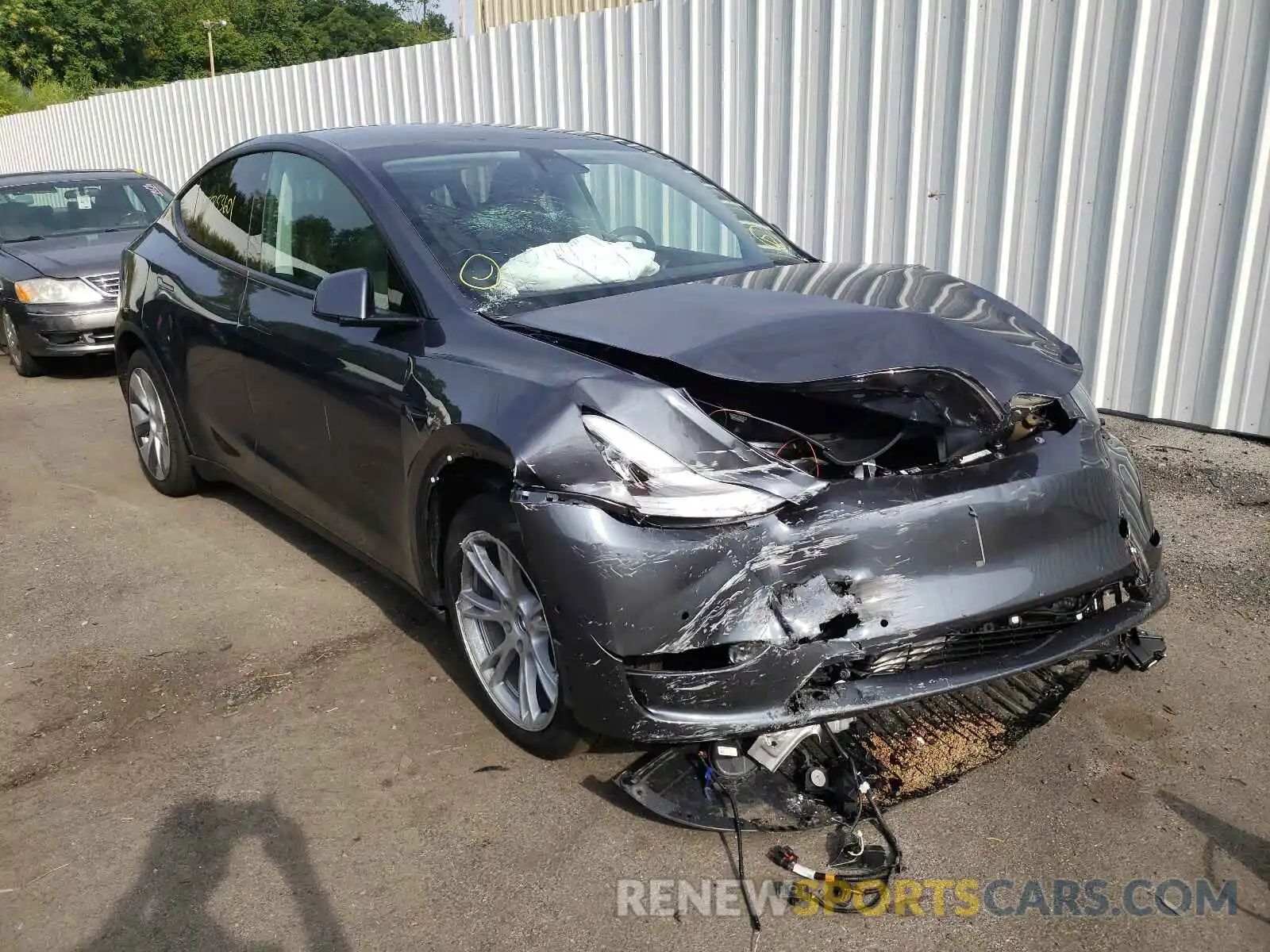 1 Photograph of a damaged car 5YJYGAEE2MF181229 TESLA MODEL Y 2021