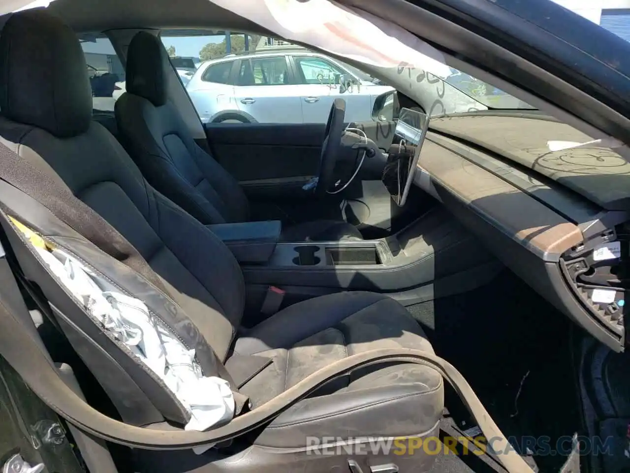 5 Photograph of a damaged car 5YJYGAEE2MF191131 TESLA MODEL Y 2021