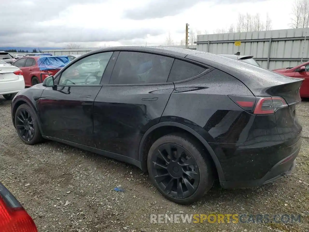 2 Photograph of a damaged car 5YJYGAEE2MF202709 TESLA MODEL Y 2021