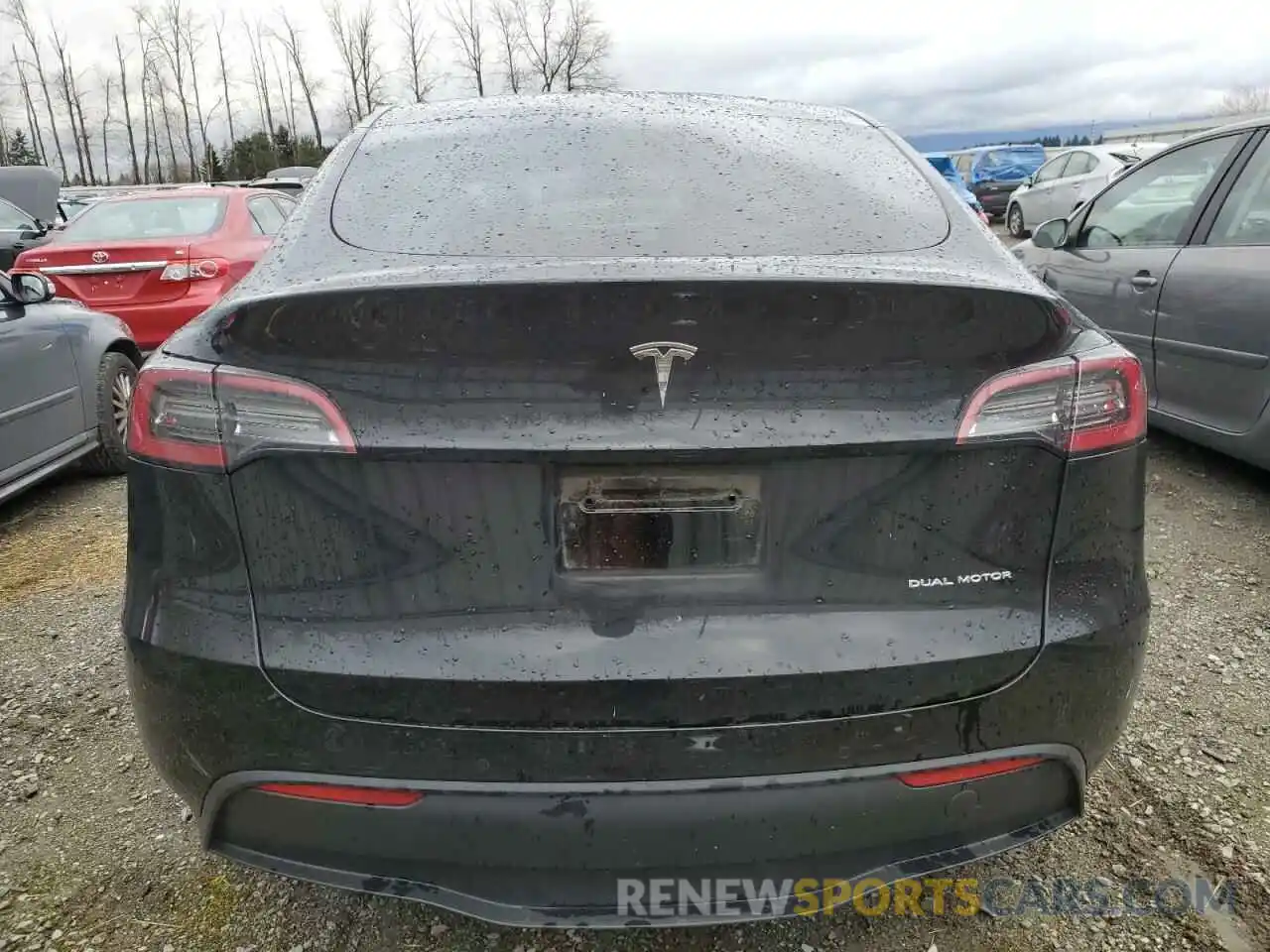 6 Photograph of a damaged car 5YJYGAEE2MF202709 TESLA MODEL Y 2021