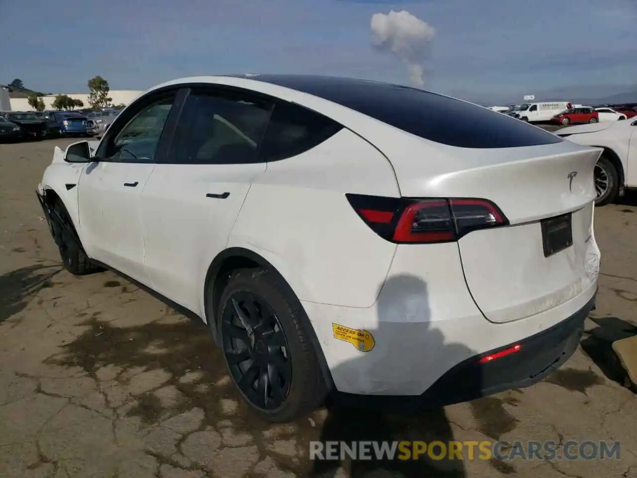 2 Photograph of a damaged car 5YJYGAEE2MF283761 TESLA MODEL Y 2021