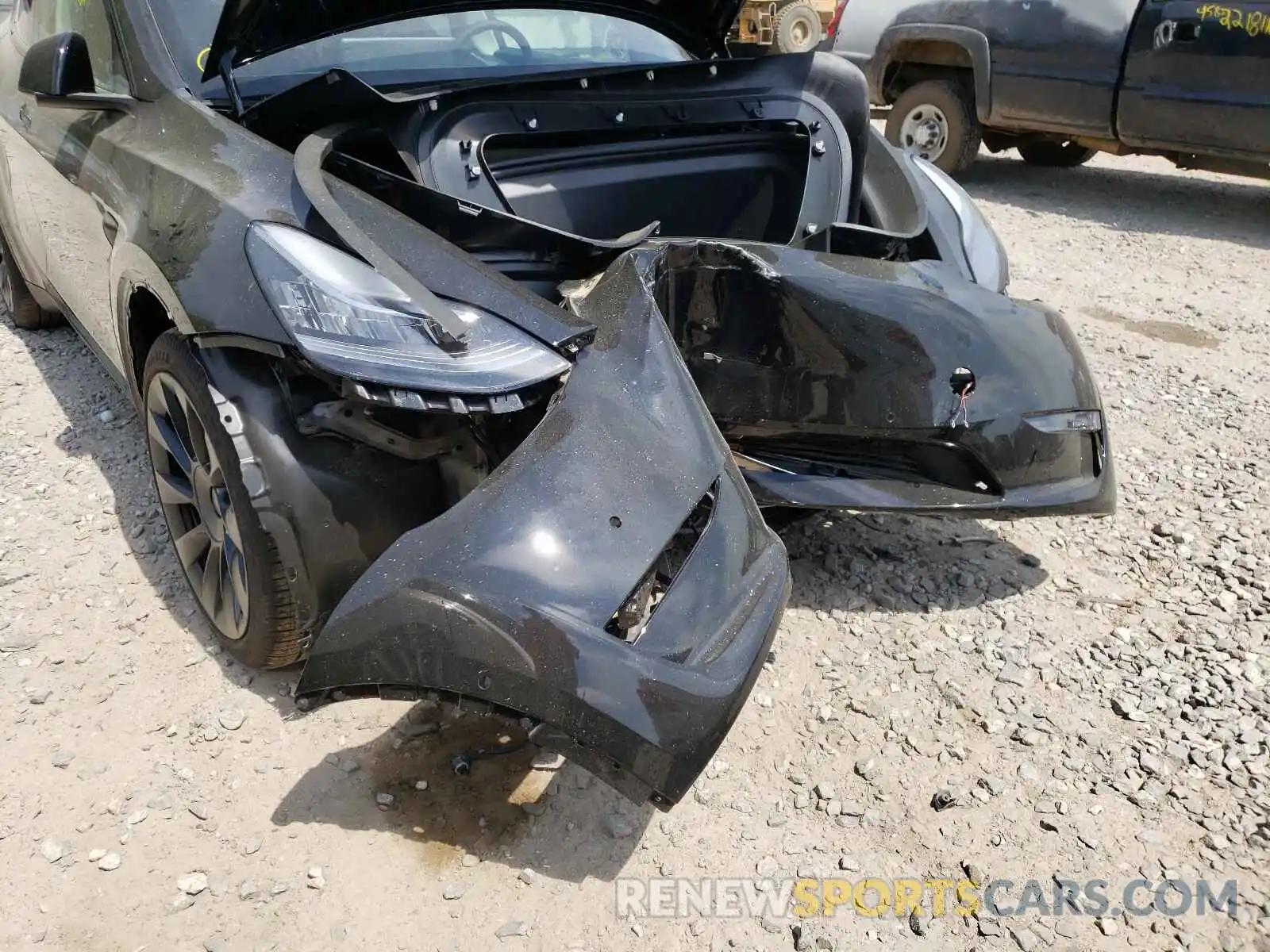 9 Photograph of a damaged car 5YJYGAEE3MF143671 TESLA MODEL Y 2021