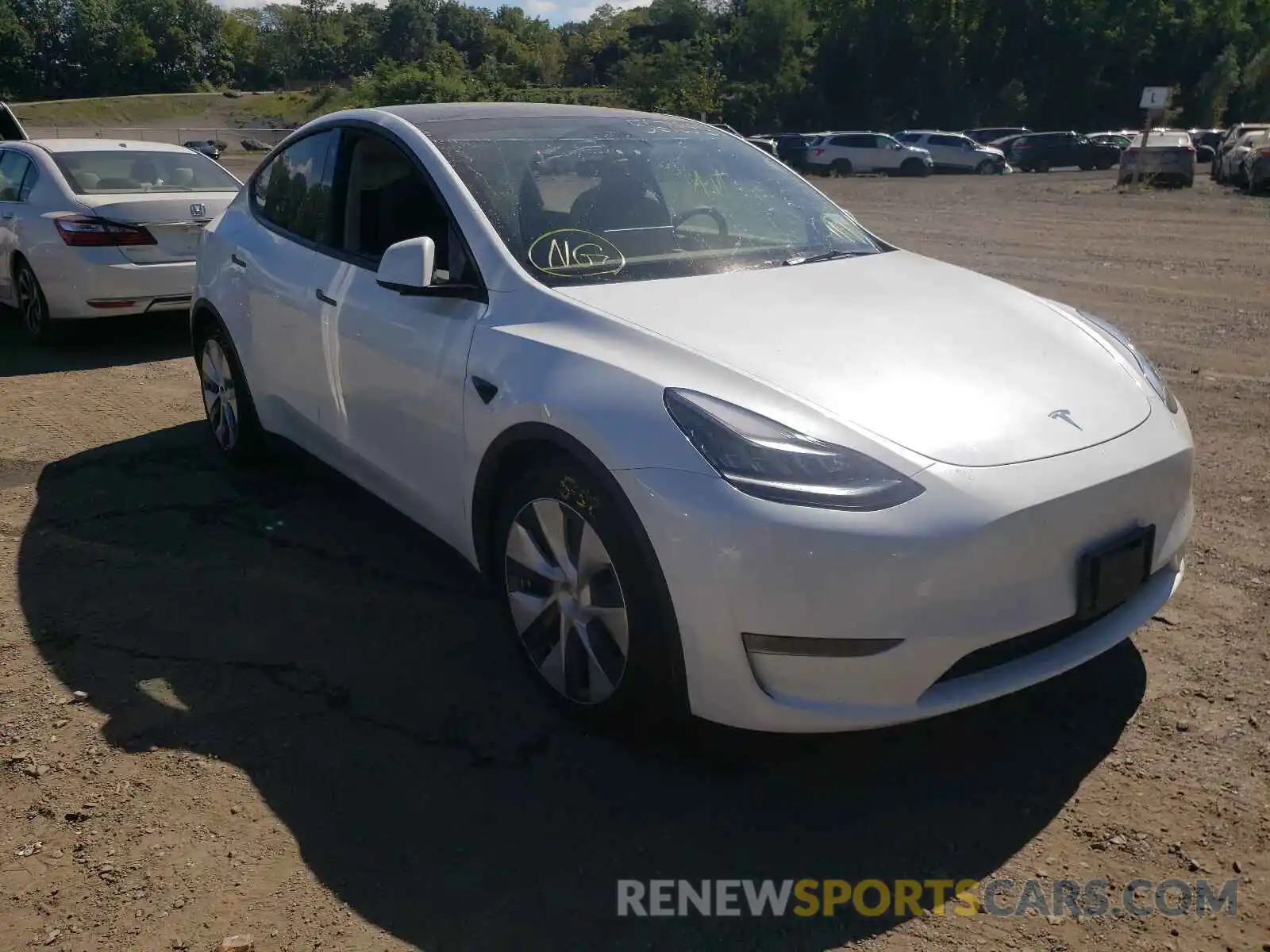 1 Фотография поврежденного автомобиля 5YJYGAEE3MF145923 TESLA MODEL Y 2021