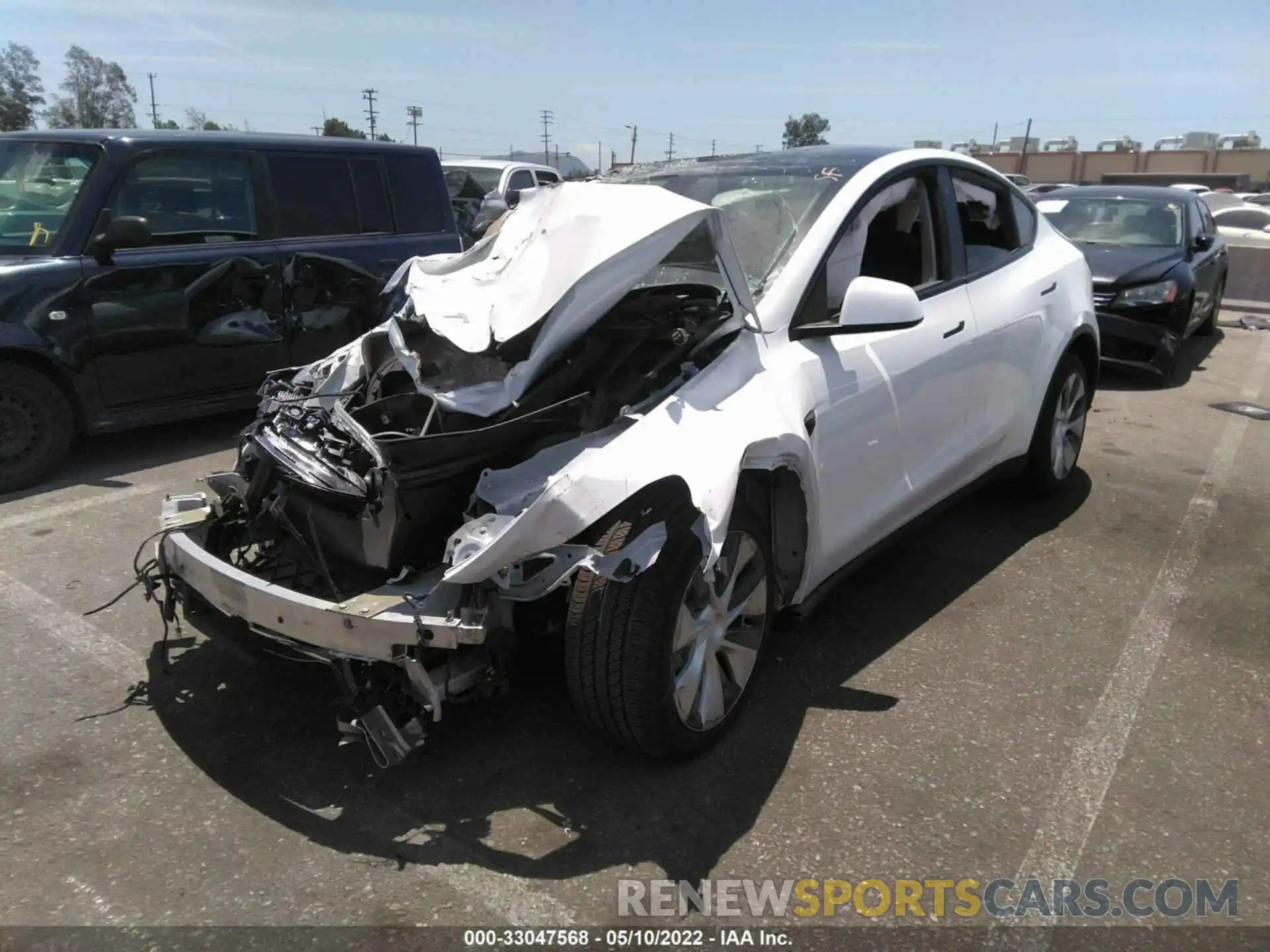 2 Photograph of a damaged car 5YJYGAEE3MF159546 TESLA MODEL Y 2021