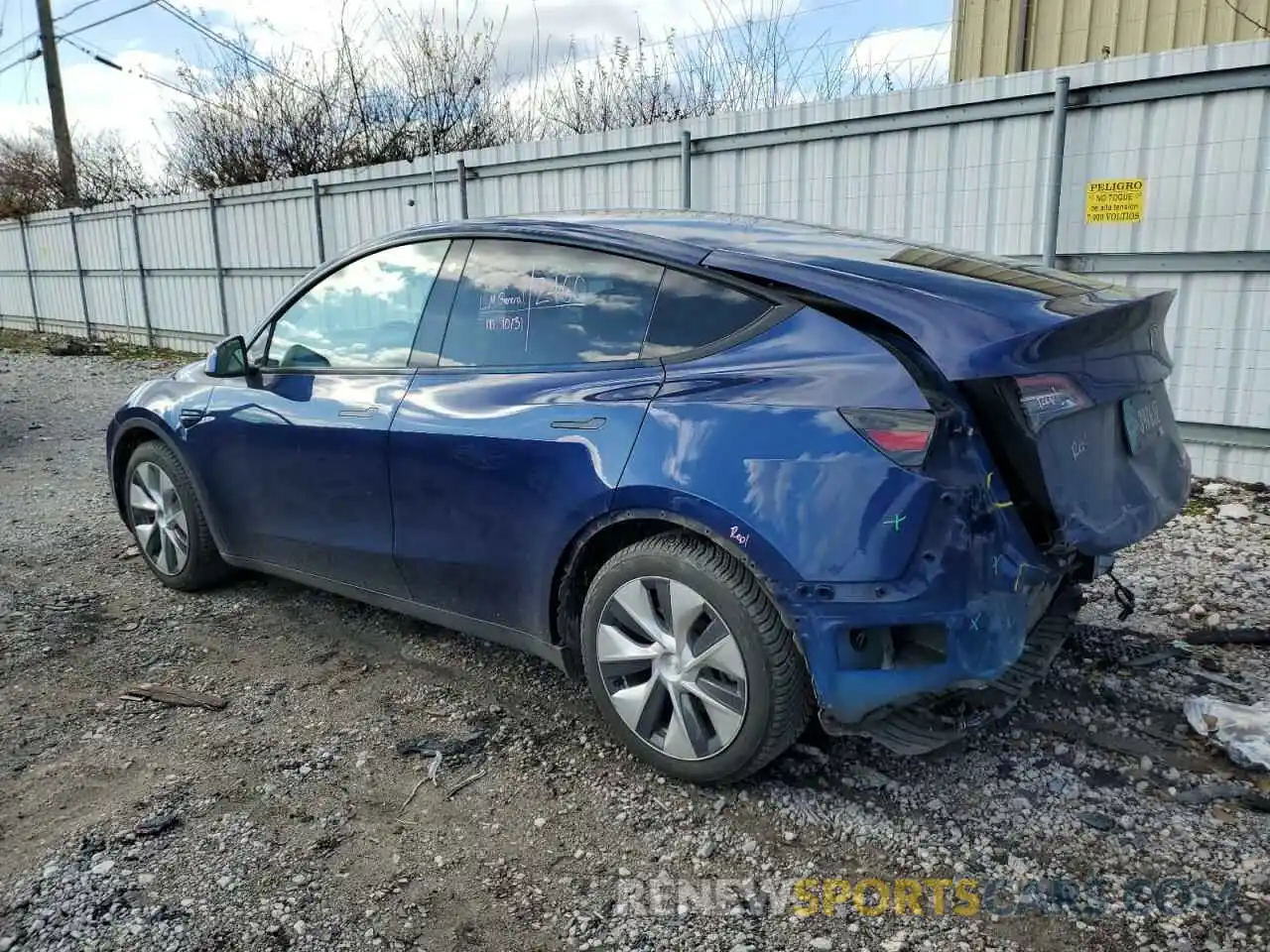 2 Photograph of a damaged car 5YJYGAEE3MF188626 TESLA MODEL Y 2021