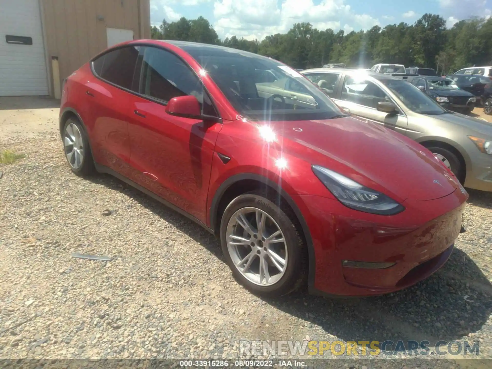 1 Photograph of a damaged car 5YJYGAEE3MF208910 TESLA MODEL Y 2021