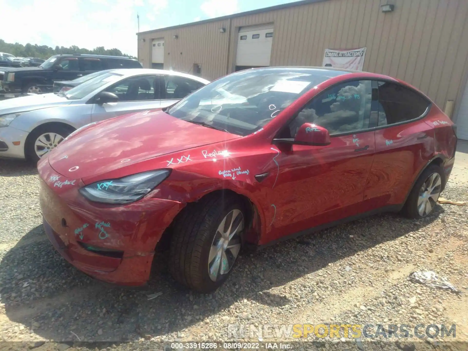 2 Photograph of a damaged car 5YJYGAEE3MF208910 TESLA MODEL Y 2021