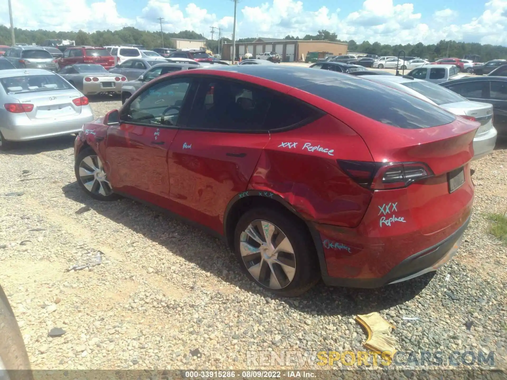 3 Photograph of a damaged car 5YJYGAEE3MF208910 TESLA MODEL Y 2021