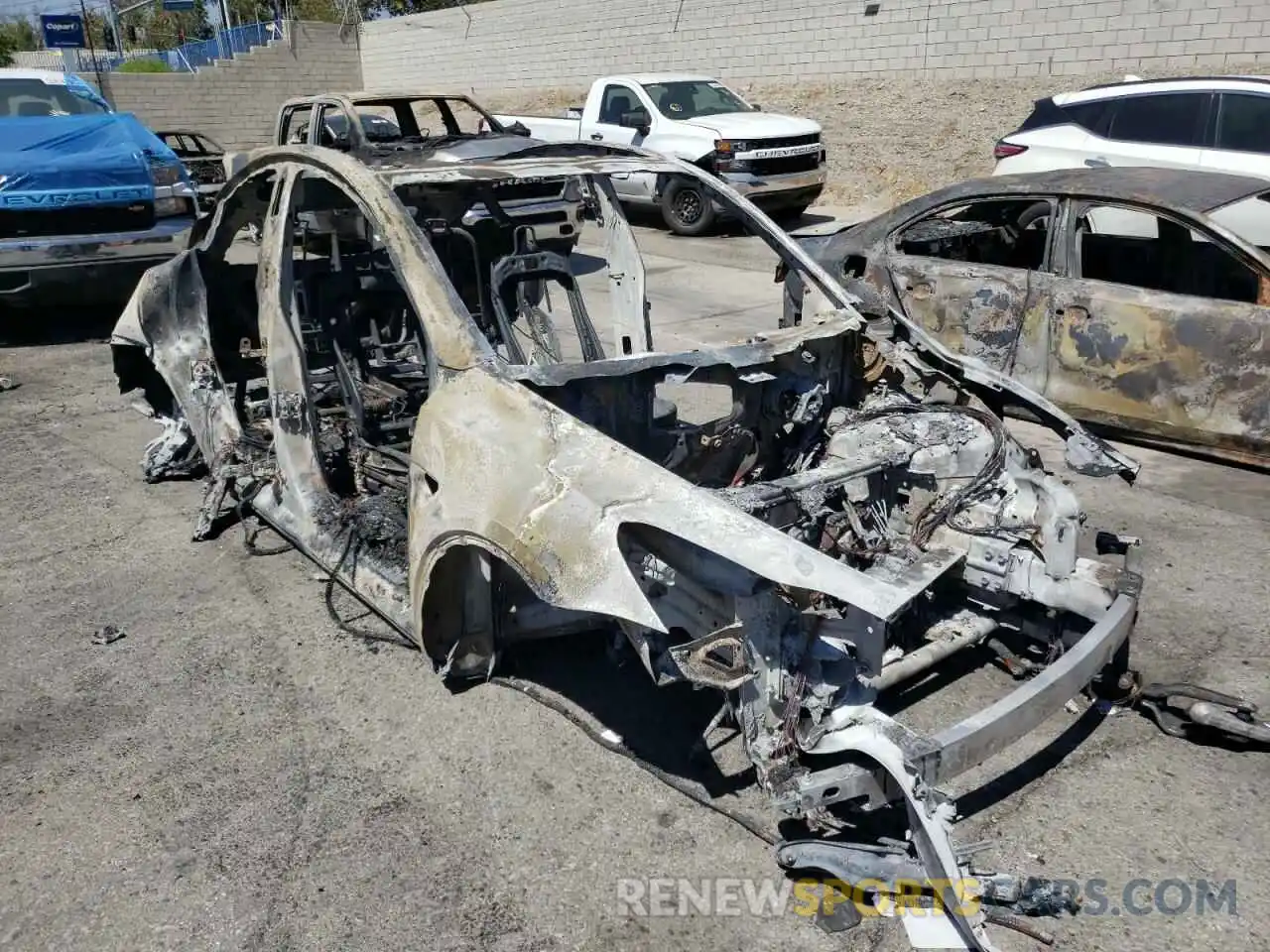 1 Photograph of a damaged car 5YJYGAEE3MF216764 TESLA MODEL Y 2021