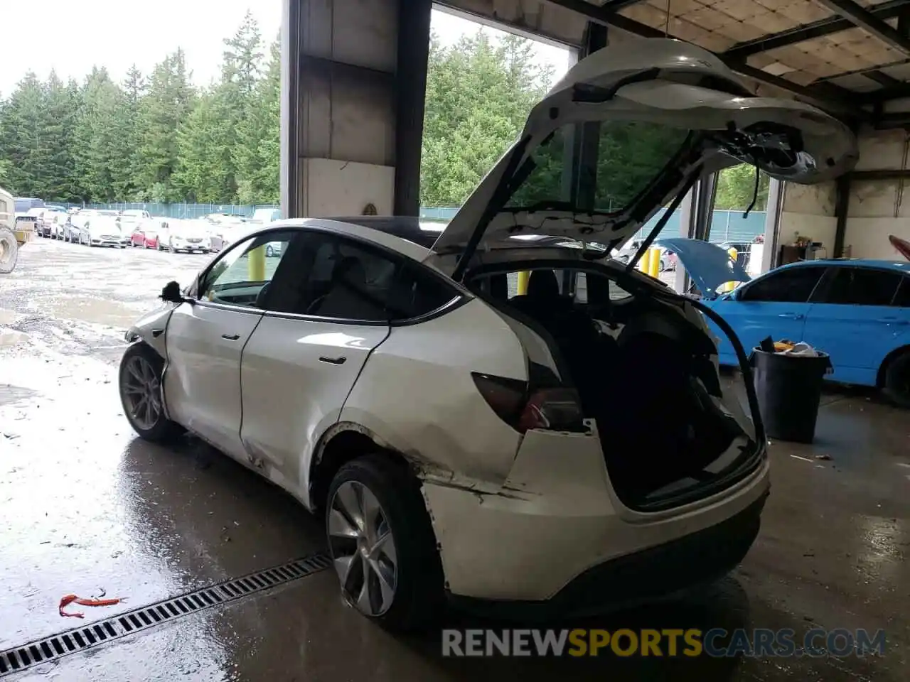 3 Фотография поврежденного автомобиля 5YJYGAEE3MF244273 TESLA MODEL Y 2021