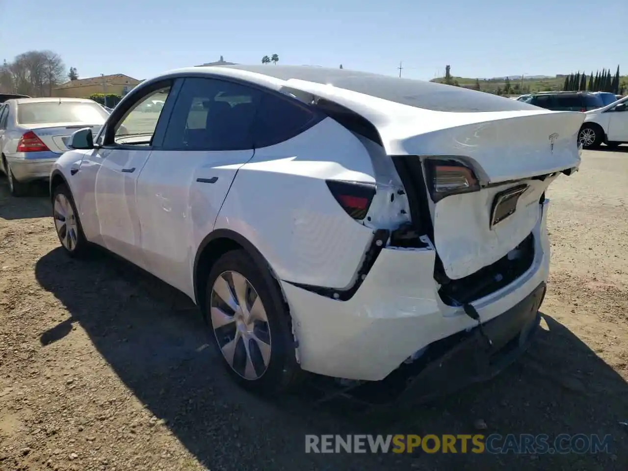 3 Photograph of a damaged car 5YJYGAEE3MF265799 TESLA MODEL Y 2021