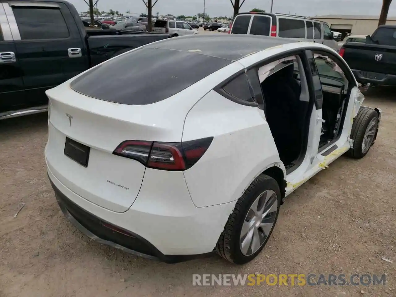 4 Фотография поврежденного автомобиля 5YJYGAEE4MF150015 TESLA MODEL Y 2021