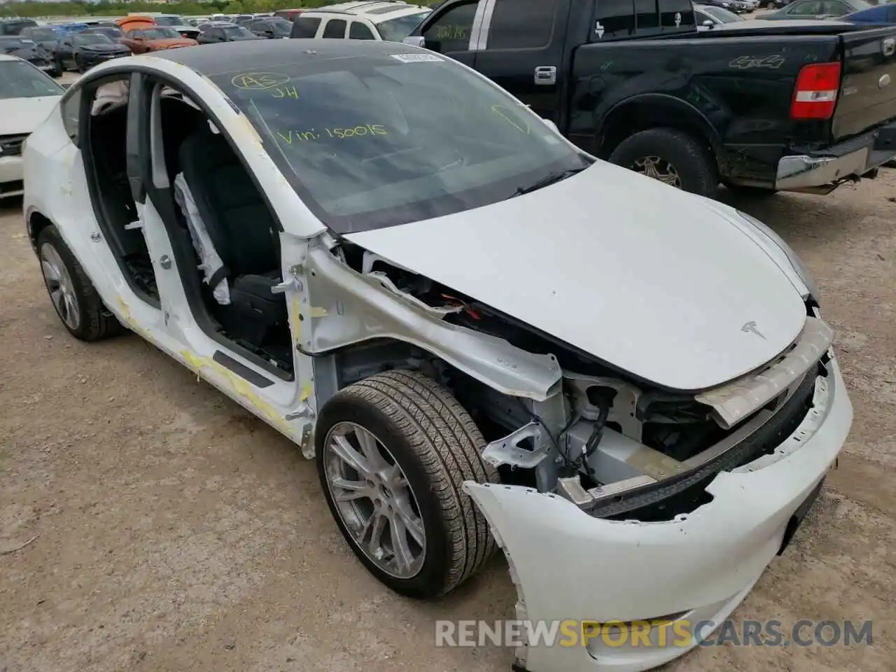 9 Photograph of a damaged car 5YJYGAEE4MF150015 TESLA MODEL Y 2021