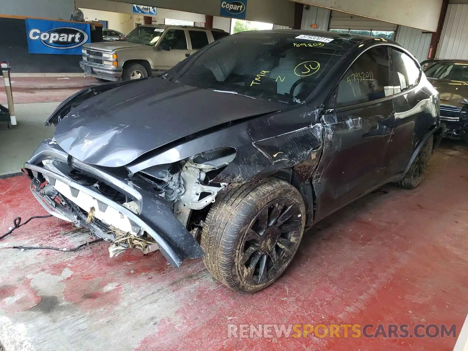 2 Photograph of a damaged car 5YJYGAEE4MF189803 TESLA MODEL Y 2021