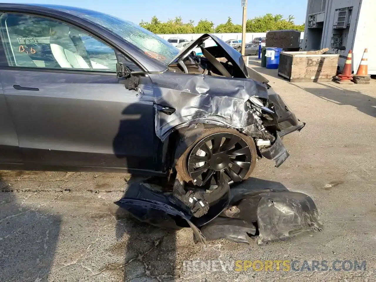 9 Photograph of a damaged car 5YJYGAEE4MF216191 TESLA MODEL Y 2021