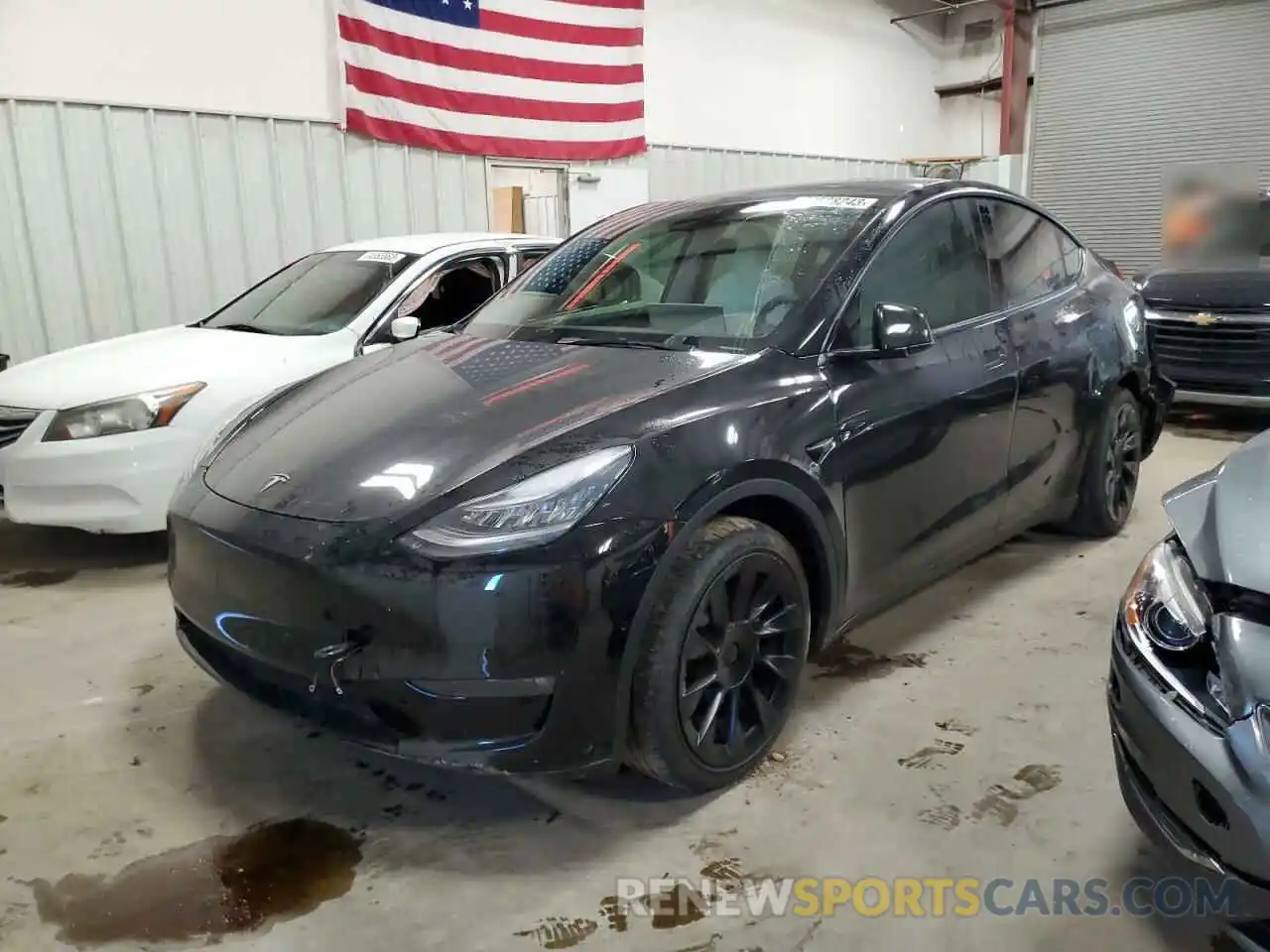 1 Photograph of a damaged car 5YJYGAEE4MF262944 TESLA MODEL Y 2021