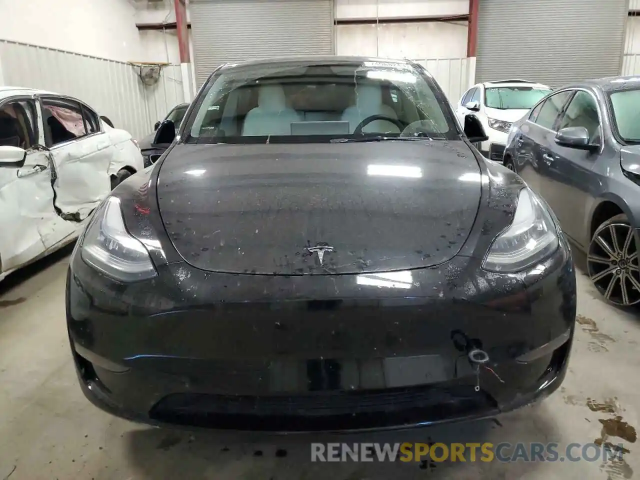 5 Photograph of a damaged car 5YJYGAEE4MF262944 TESLA MODEL Y 2021