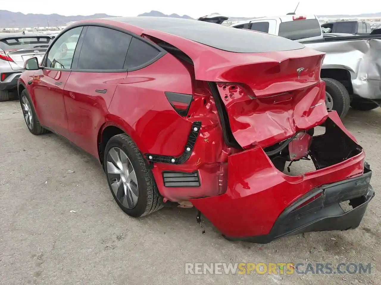 3 Photograph of a damaged car 5YJYGAEE4MF264838 TESLA MODEL Y 2021