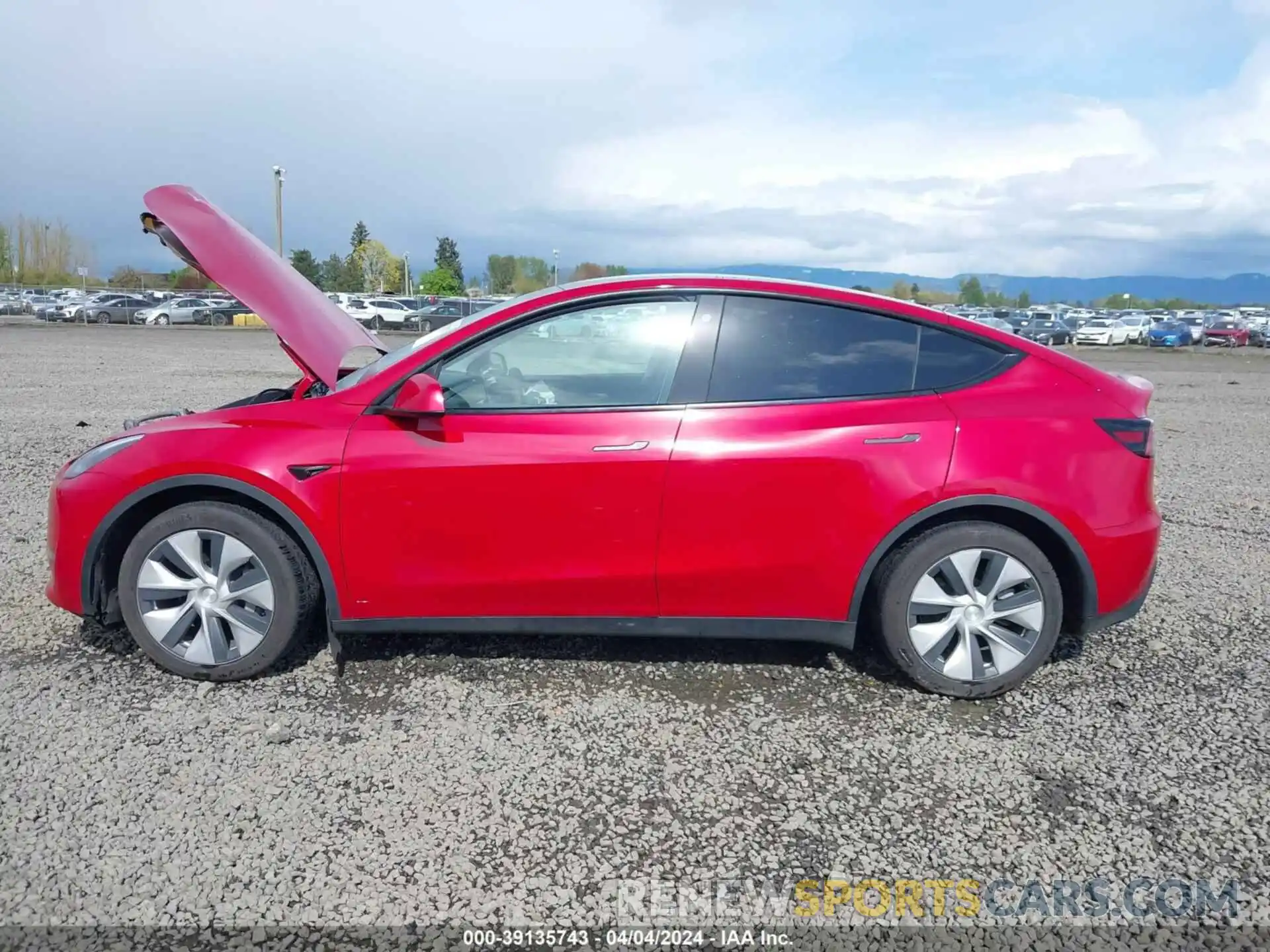 15 Photograph of a damaged car 5YJYGAEE4MF286631 TESLA MODEL Y 2021