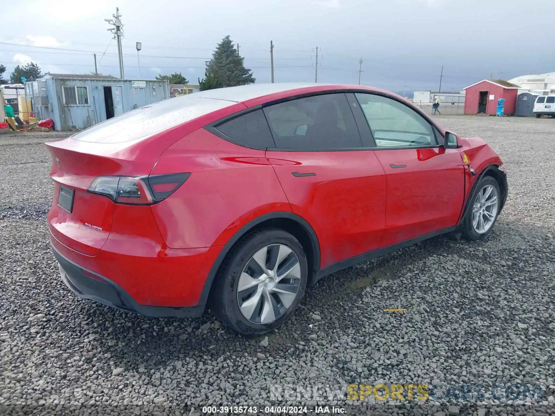 4 Photograph of a damaged car 5YJYGAEE4MF286631 TESLA MODEL Y 2021