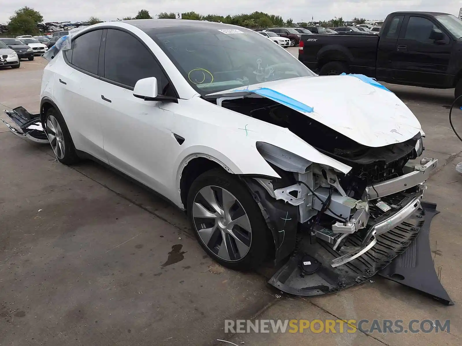 1 Photograph of a damaged car 5YJYGAEE5MF130615 TESLA MODEL Y 2021