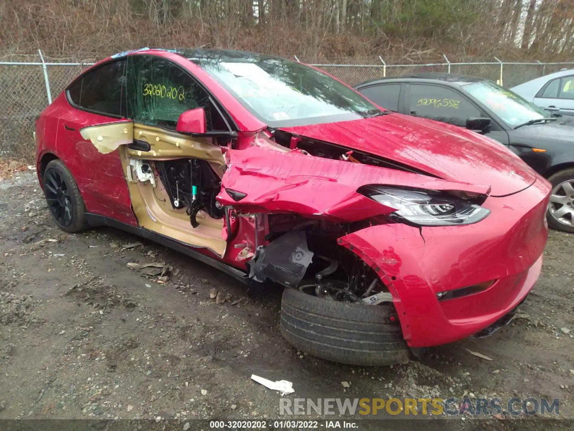 1 Photograph of a damaged car 5YJYGAEE5MF136639 TESLA MODEL Y 2021