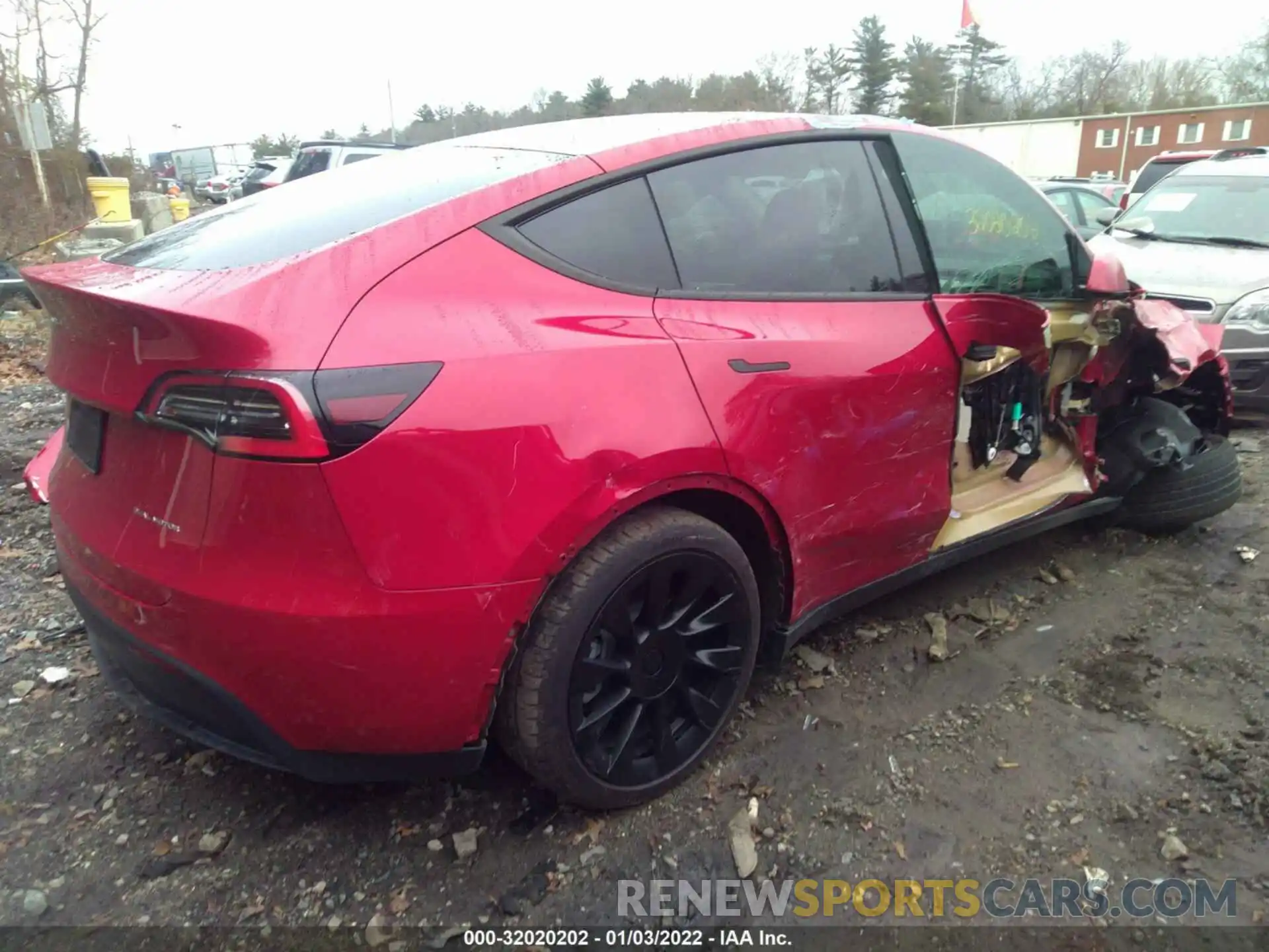 4 Фотография поврежденного автомобиля 5YJYGAEE5MF136639 TESLA MODEL Y 2021