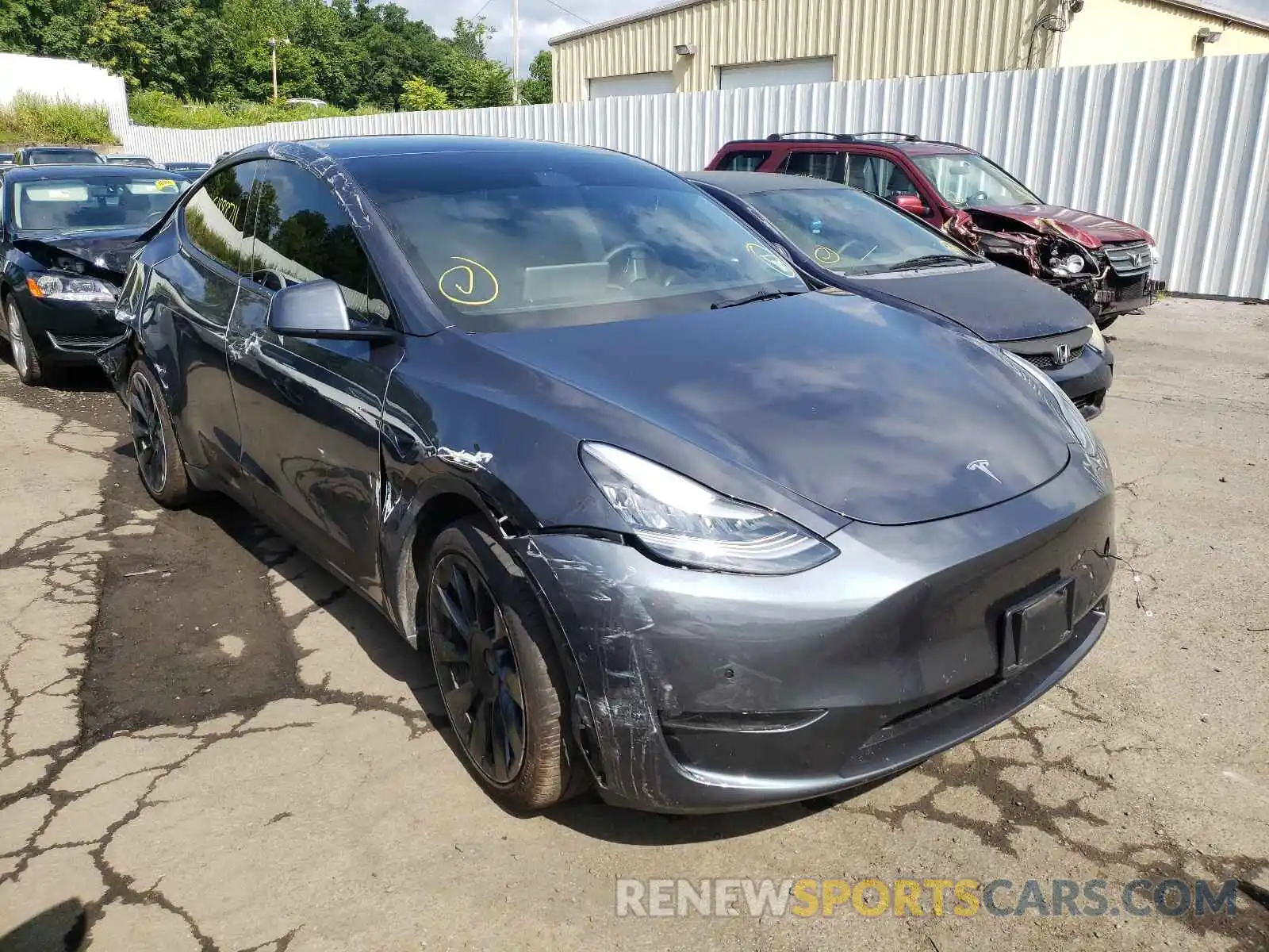 1 Photograph of a damaged car 5YJYGAEE5MF142845 TESLA MODEL Y 2021