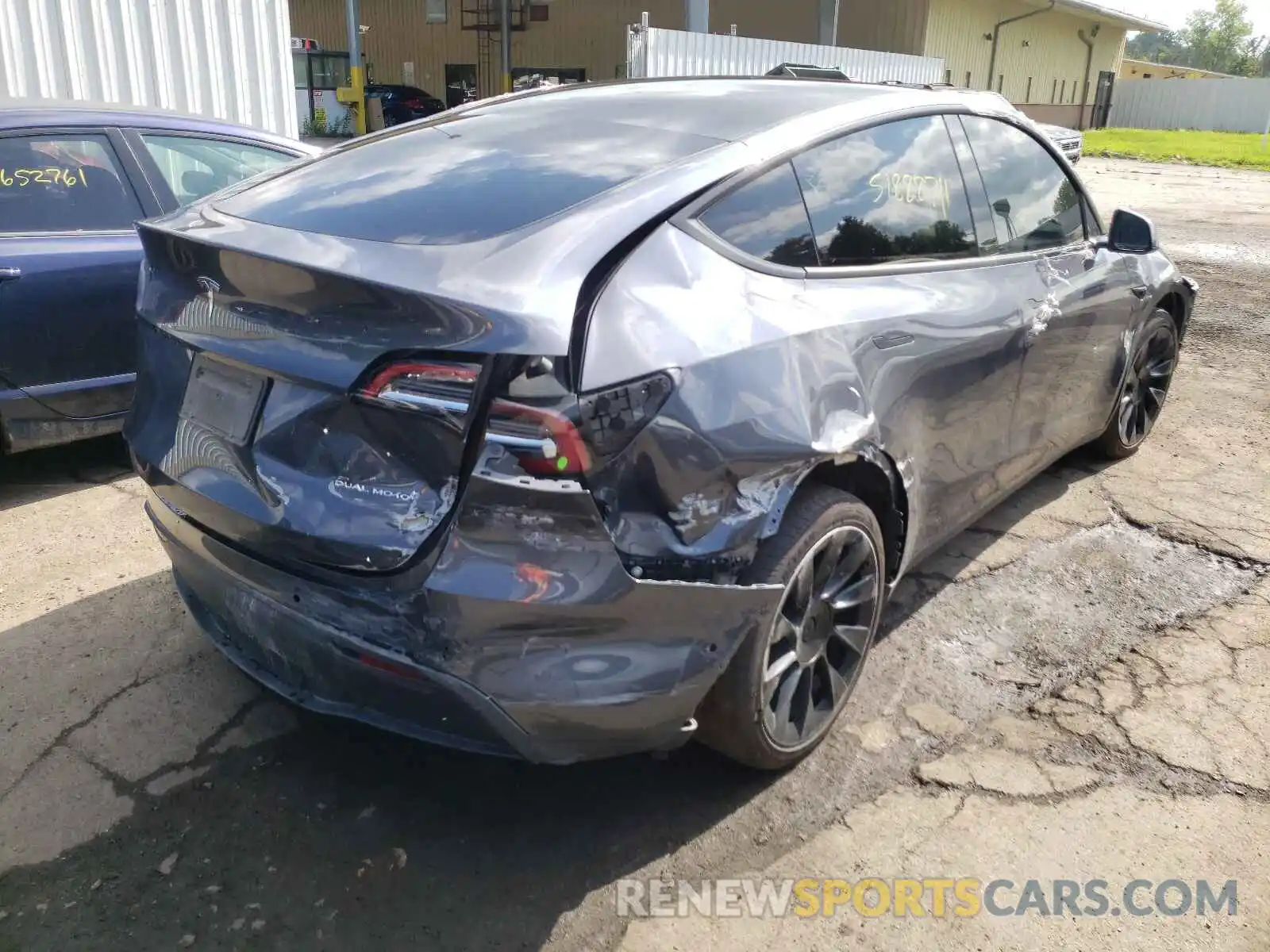 4 Photograph of a damaged car 5YJYGAEE5MF142845 TESLA MODEL Y 2021