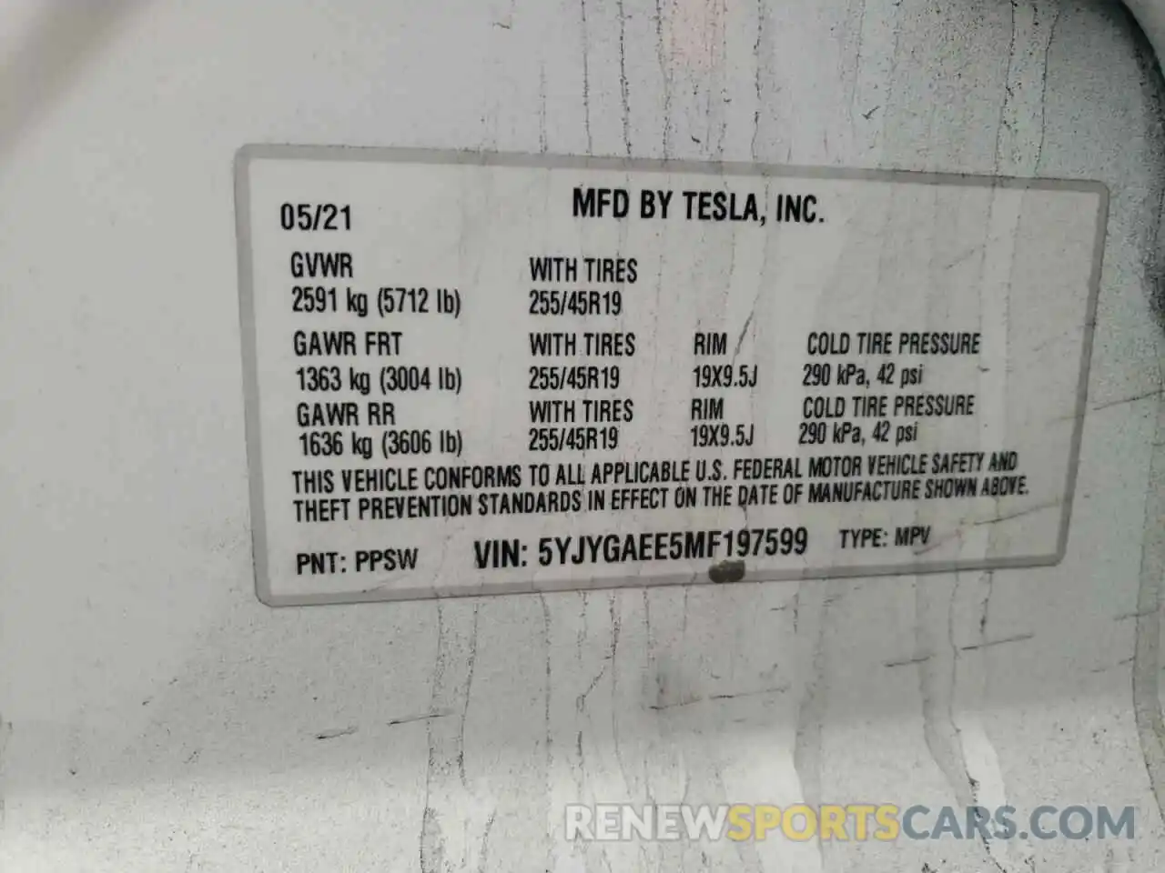 10 Photograph of a damaged car 5YJYGAEE5MF197599 TESLA MODEL Y 2021