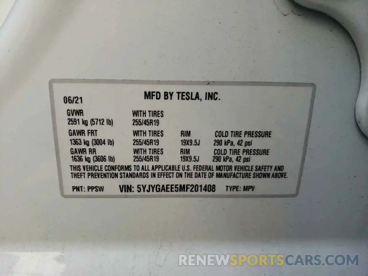 10 Photograph of a damaged car 5YJYGAEE5MF201408 TESLA MODEL Y 2021