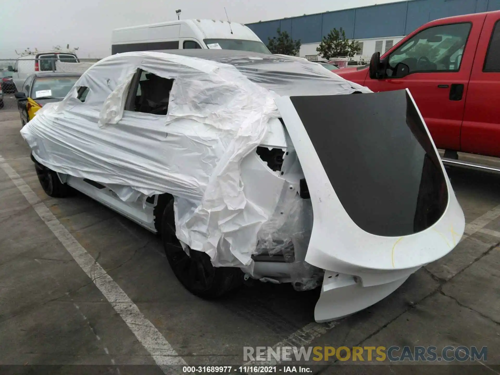 3 Photograph of a damaged car 5YJYGAEE5MF219052 TESLA MODEL Y 2021