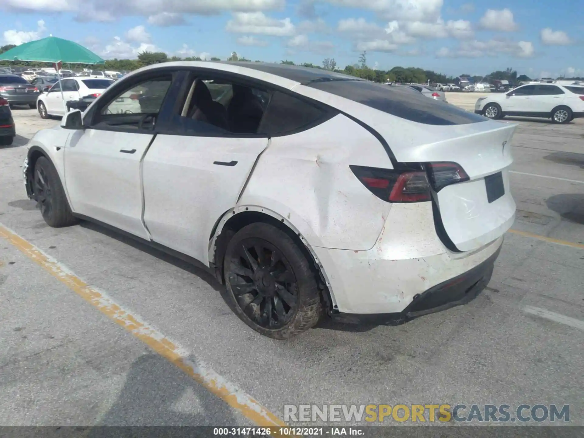 3 Photograph of a damaged car 5YJYGAEE5MF255677 TESLA MODEL Y 2021