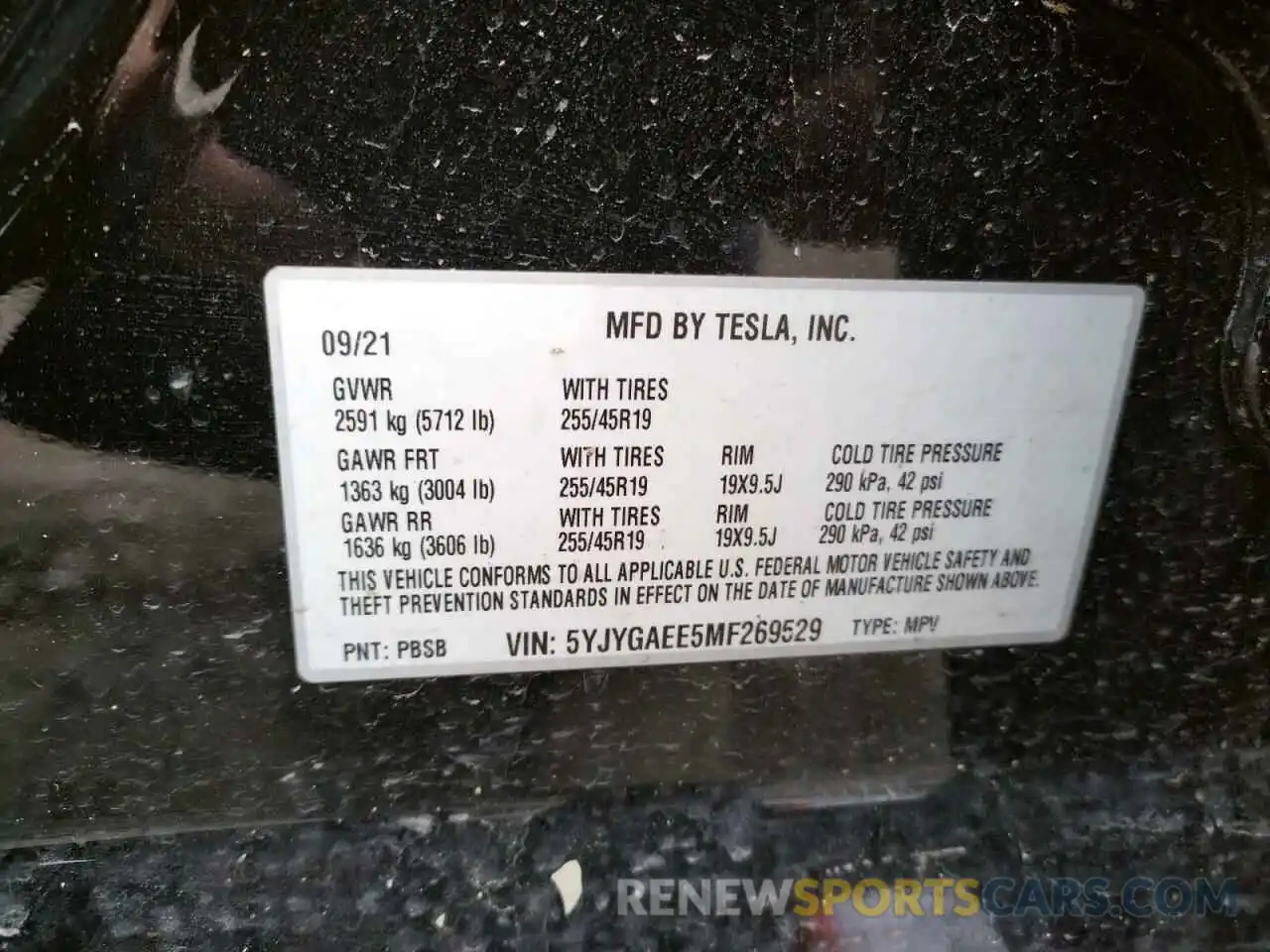 10 Photograph of a damaged car 5YJYGAEE5MF269529 TESLA MODEL Y 2021