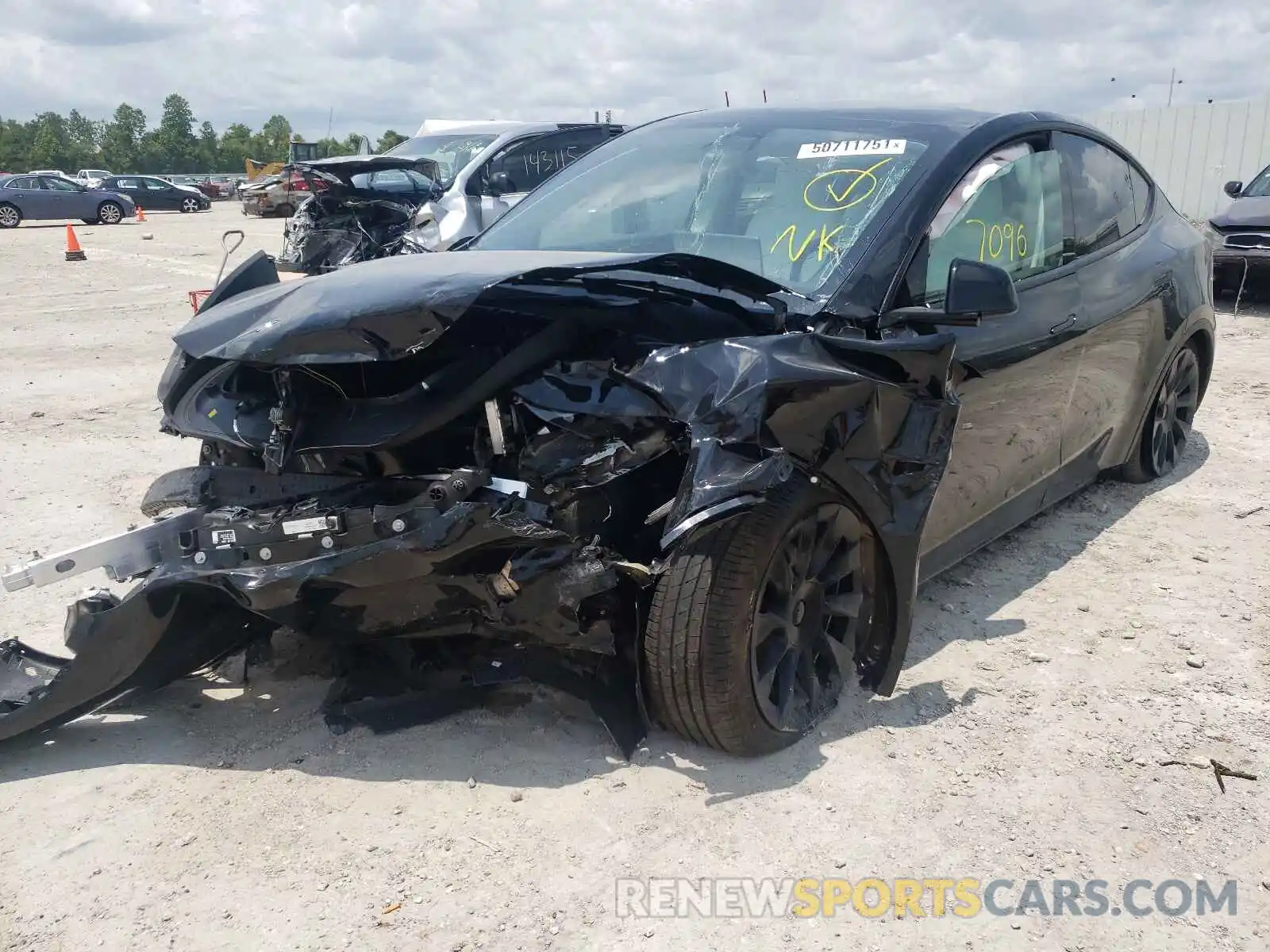 2 Photograph of a damaged car 5YJYGAEE6MF144314 TESLA MODEL Y 2021