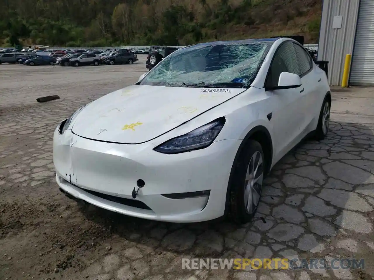 2 Фотография поврежденного автомобиля 5YJYGAEE6MF146841 TESLA MODEL Y 2021