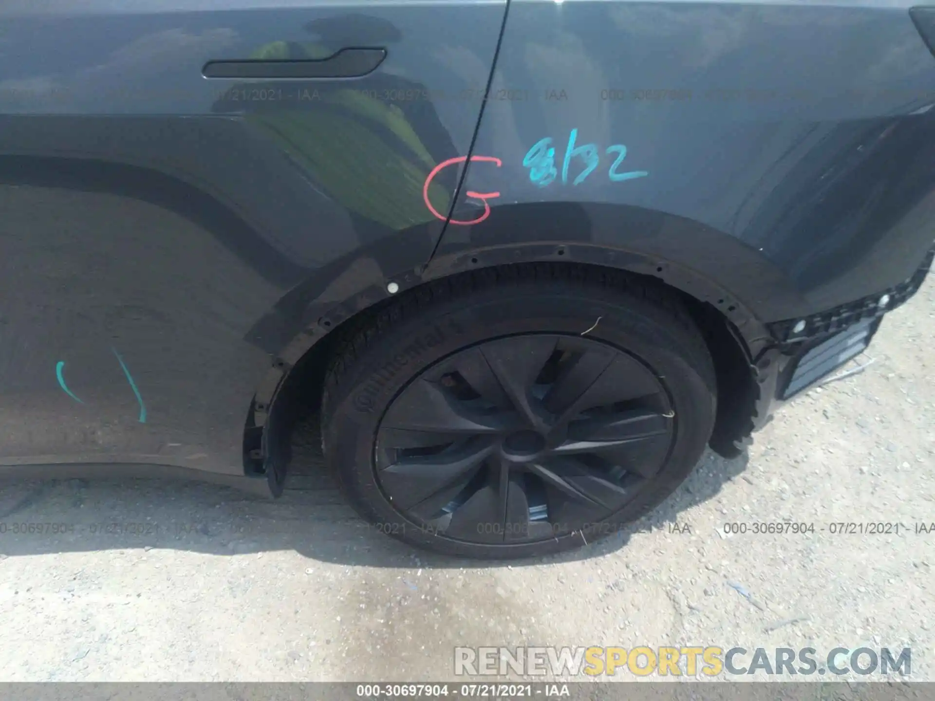 13 Photograph of a damaged car 5YJYGAEE6MF180620 TESLA MODEL Y 2021