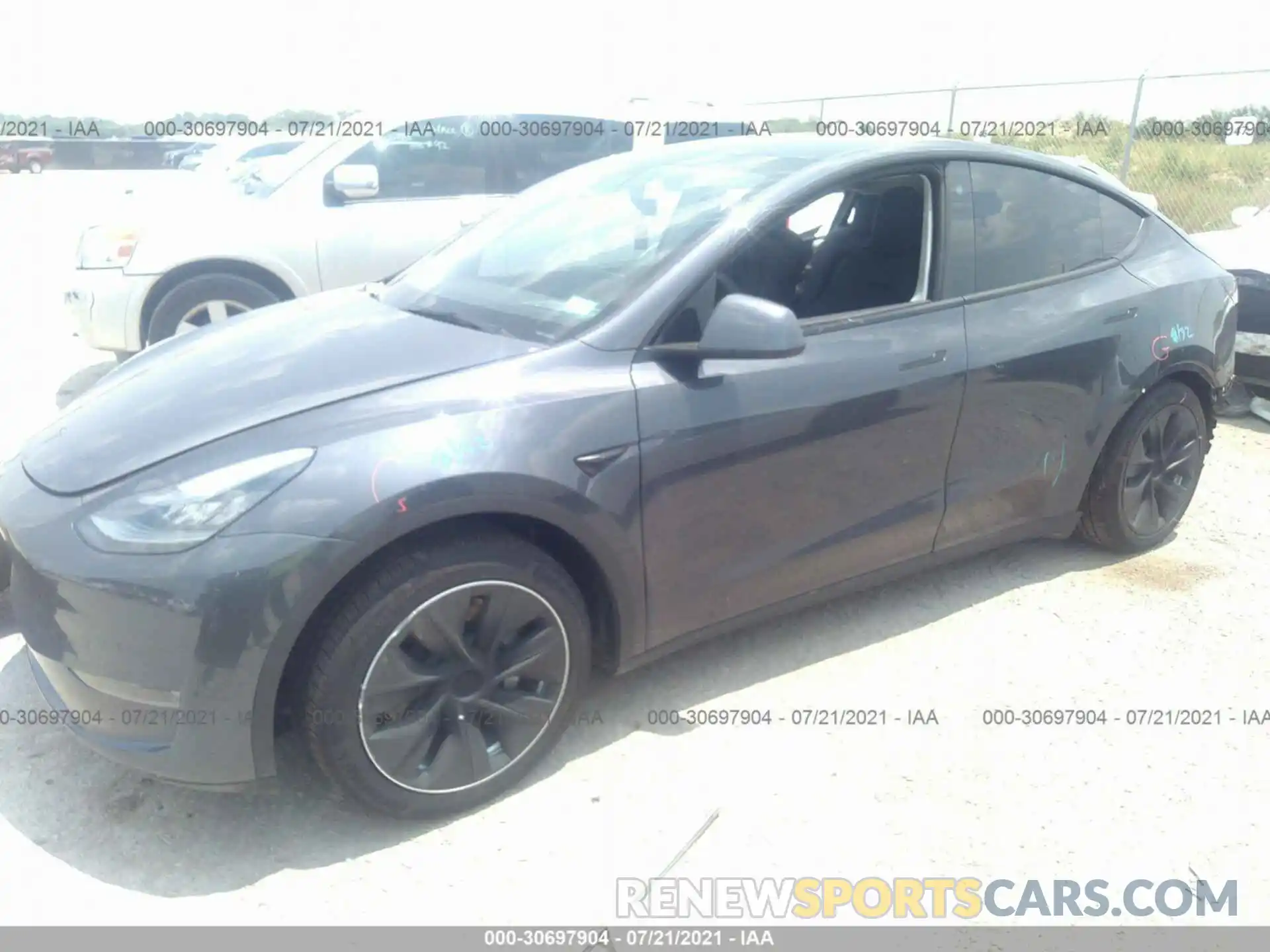 2 Фотография поврежденного автомобиля 5YJYGAEE6MF180620 TESLA MODEL Y 2021