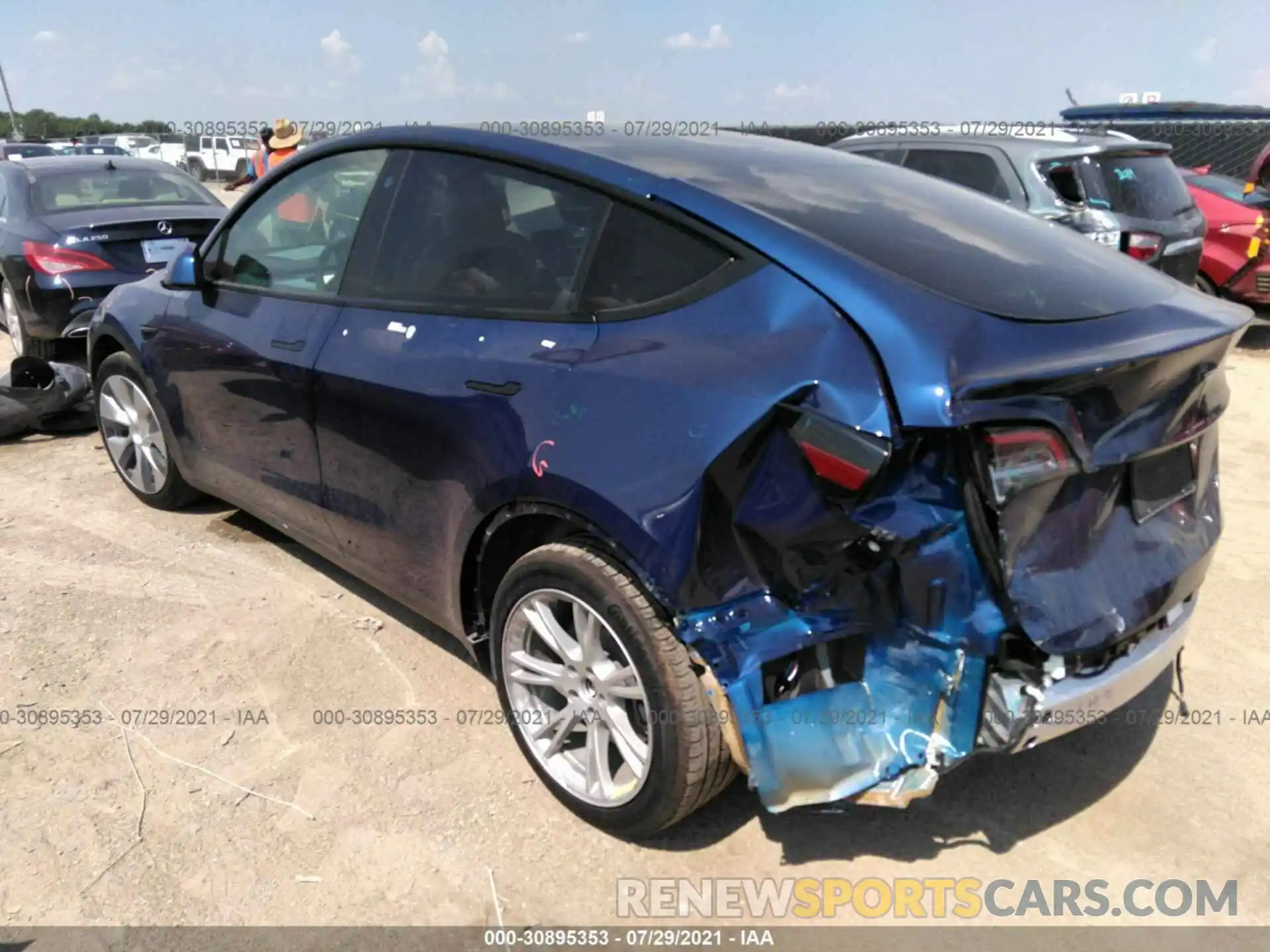 3 Photograph of a damaged car 5YJYGAEE7MF130762 TESLA MODEL Y 2021